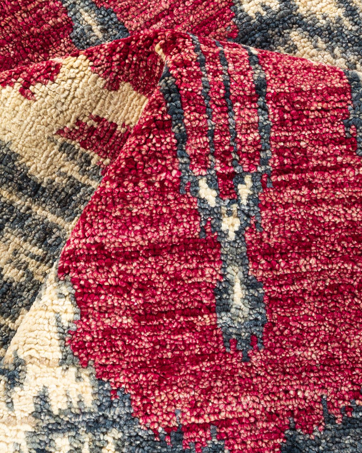 One-of-a-kind Hand Knotted Wool Modern Ivory Area Rug For Sale 2