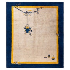 Tapis moderne en laine ivoire noué à la main, unique en son genre