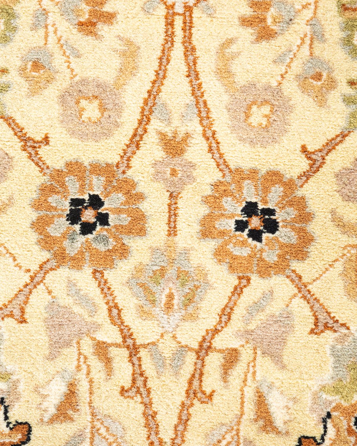 Handgeknüpfter Mogul-Teppich aus Wolle in Beige, Unikat (Pakistanisch) im Angebot