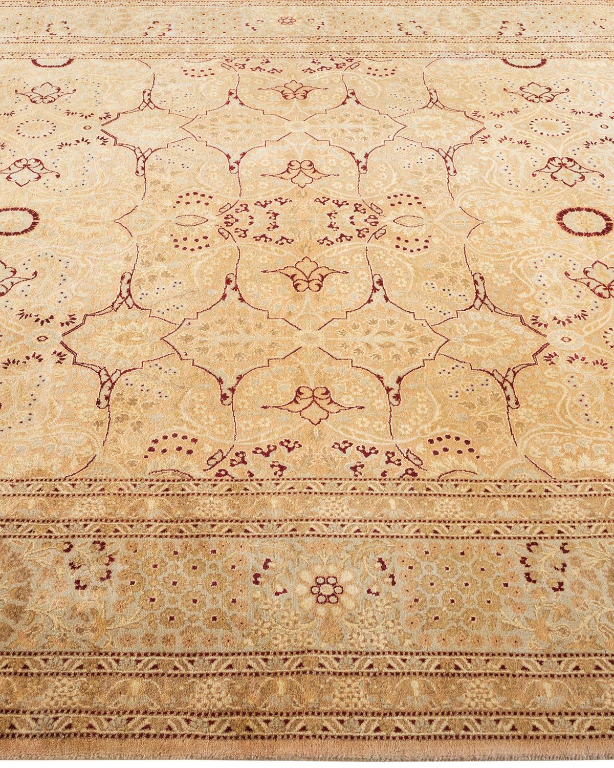 Handgeknüpfter Mogul-Teppich aus Wolle in Beige, Unikat im Zustand „Neu“ im Angebot in Norwalk, CT