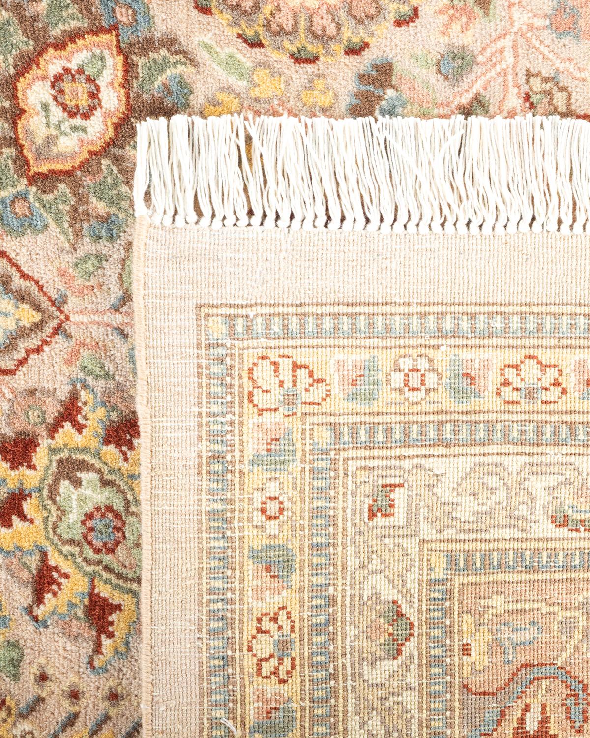 Handgeknüpfter Mogul-Teppich aus Wolle in Beige, Unikat (21. Jahrhundert und zeitgenössisch) im Angebot