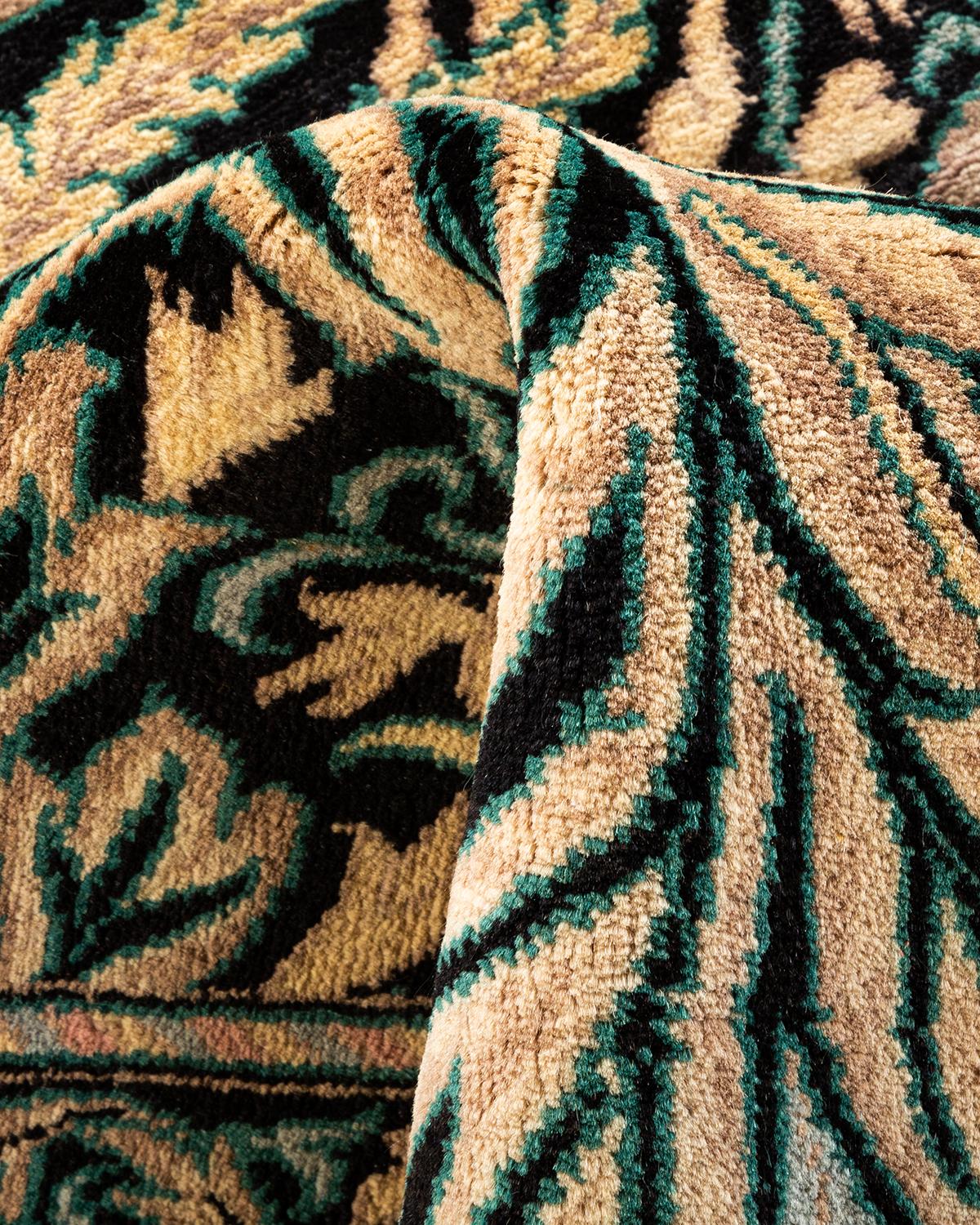 Tapis Mogul noir en laine noué à la main, unique en son genre en vente 1