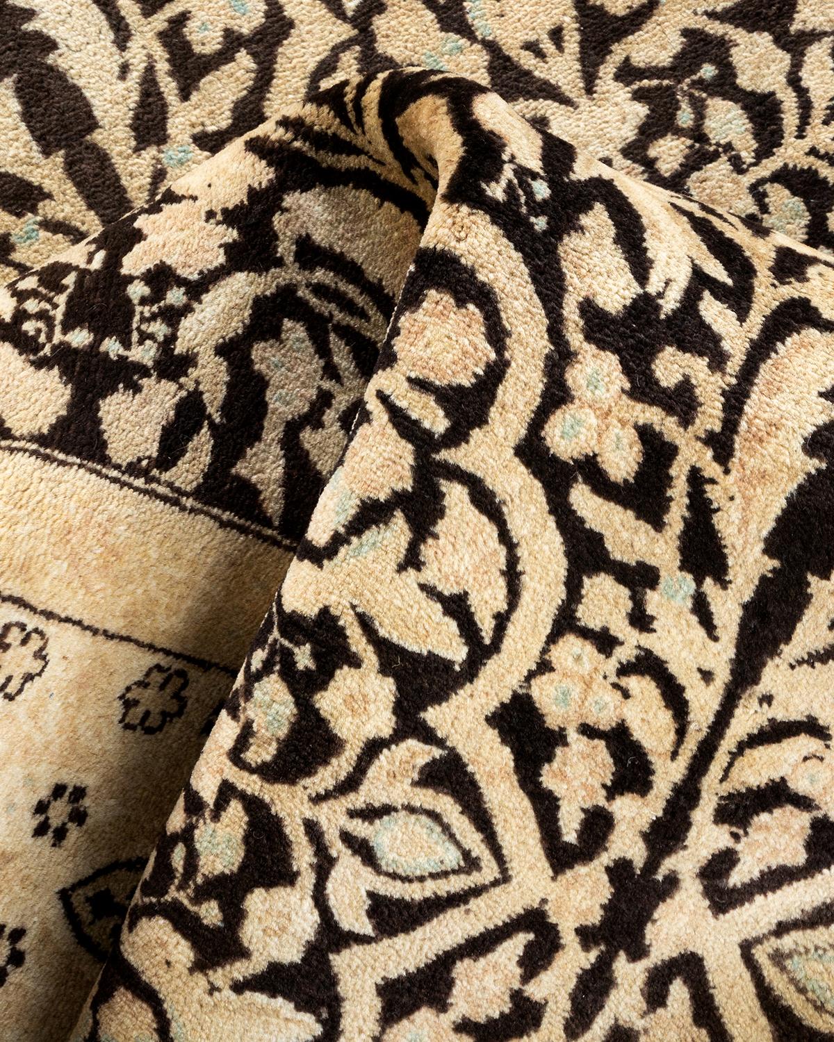 Einzigartiger handgeknüpfter Wollteppich Mogul Black Area Rug im Angebot 1