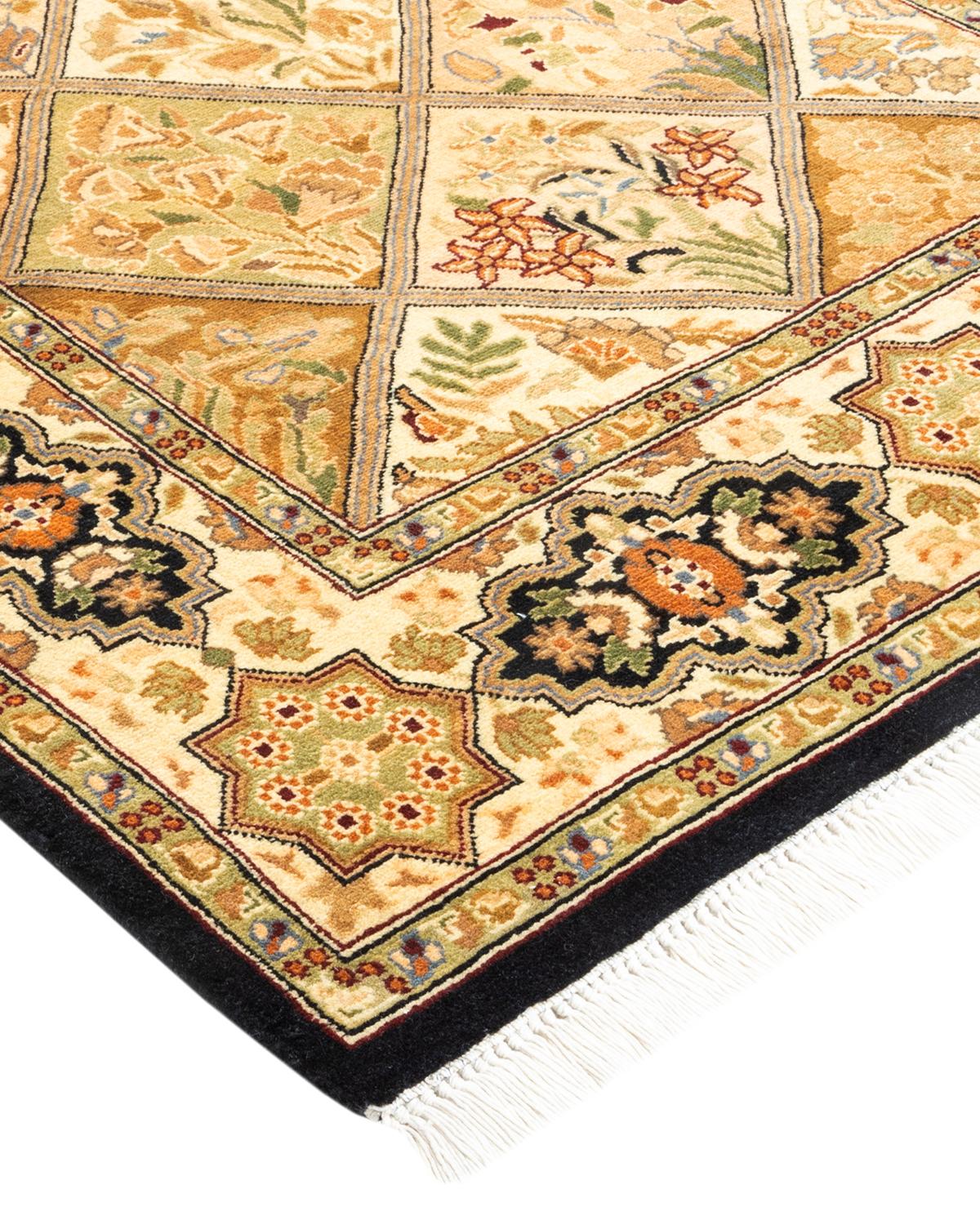 Con palette sobrie e disegni allover, i tappeti della Collezione Mogul doneranno una raffinatezza senza tempo a qualsiasi stanza. Influenzati da uno spettro di disegni turchi, indiani e persiani, gli artigiani che tessono a mano questi tappeti di