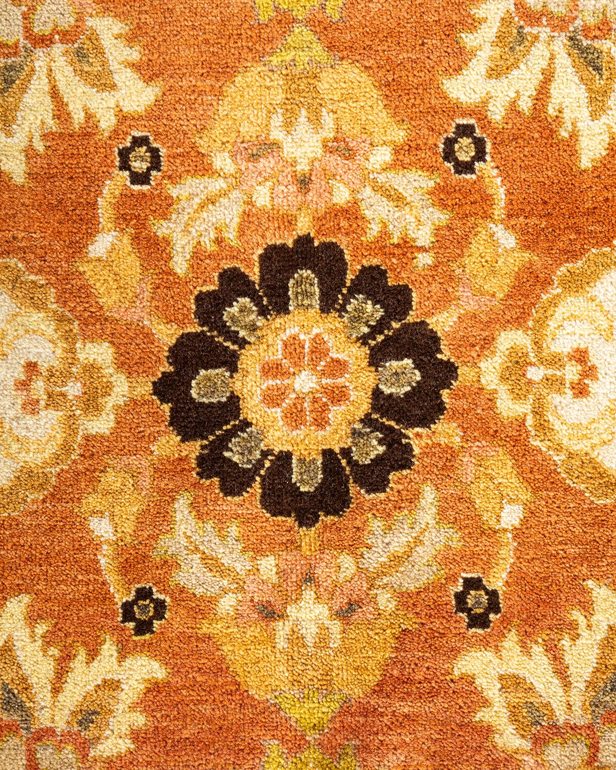 Pakistanais Tapis Mogul marron en laine noué à la main, unique en son genre en vente