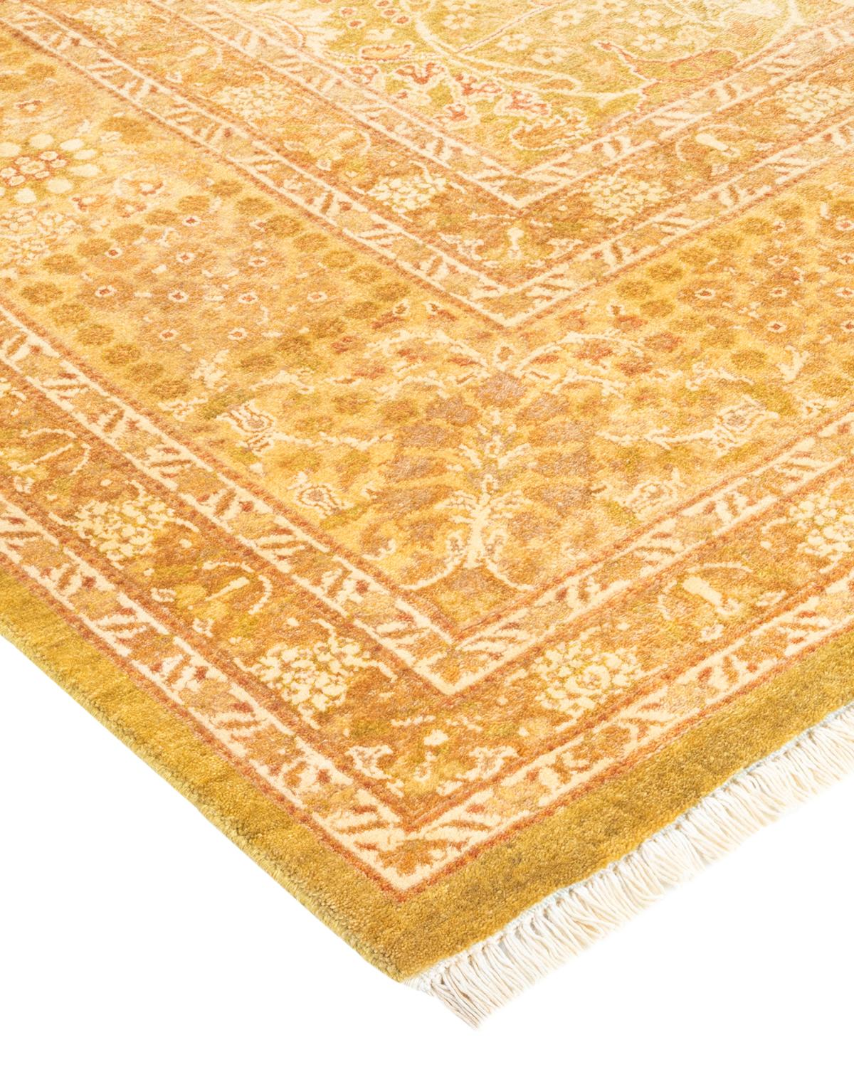 Avec leurs palettes discrètes et leurs motifs allover, les tapis de la collection Mogul apporteront une sophistication intemporelle à n'importe quelle pièce. Influencés par un éventail de motifs turcs, indiens et persans, les artisans qui tissent à
