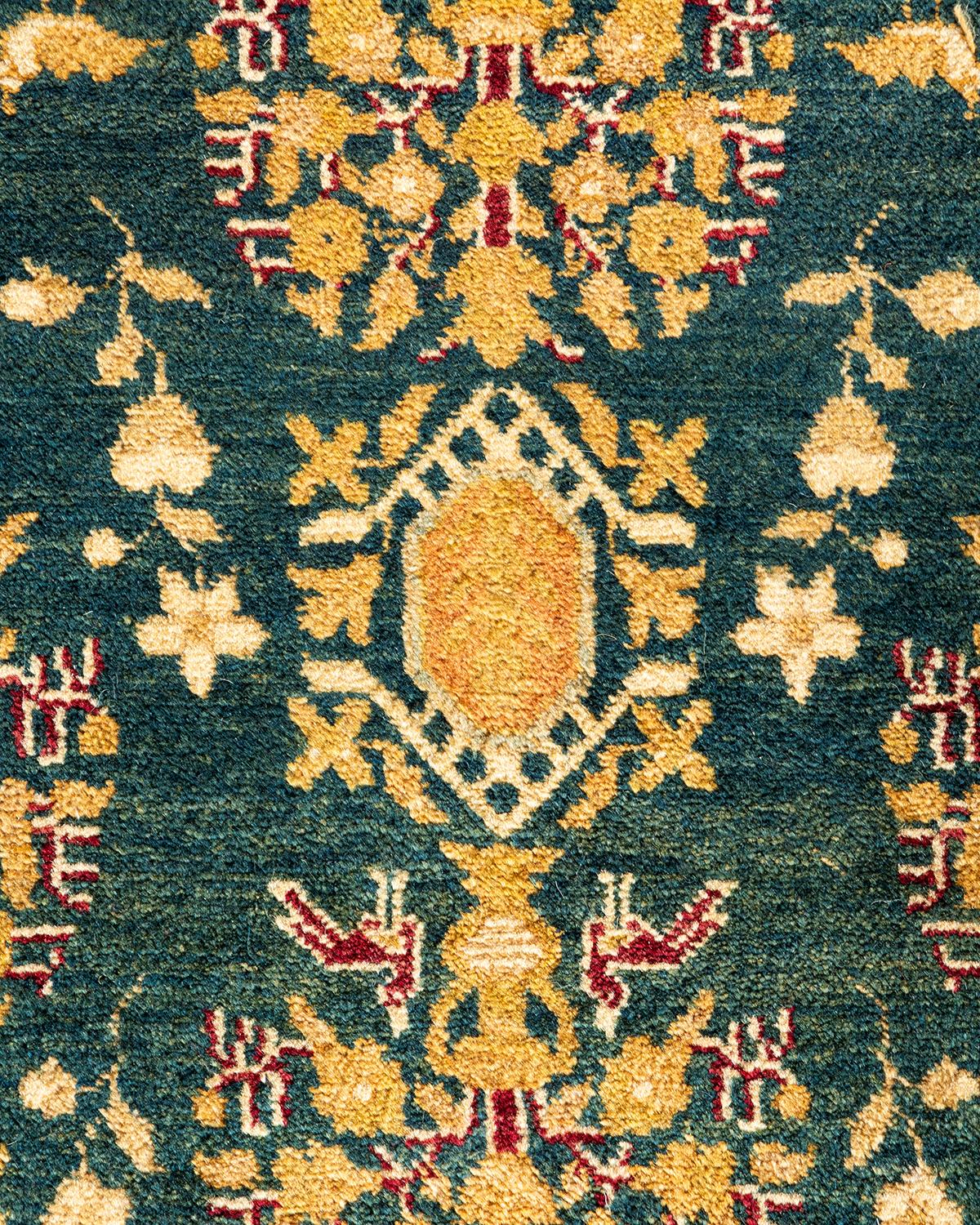 Pakistanais Tapis Mogul vert en laine noué à la main, unique en son genre en vente