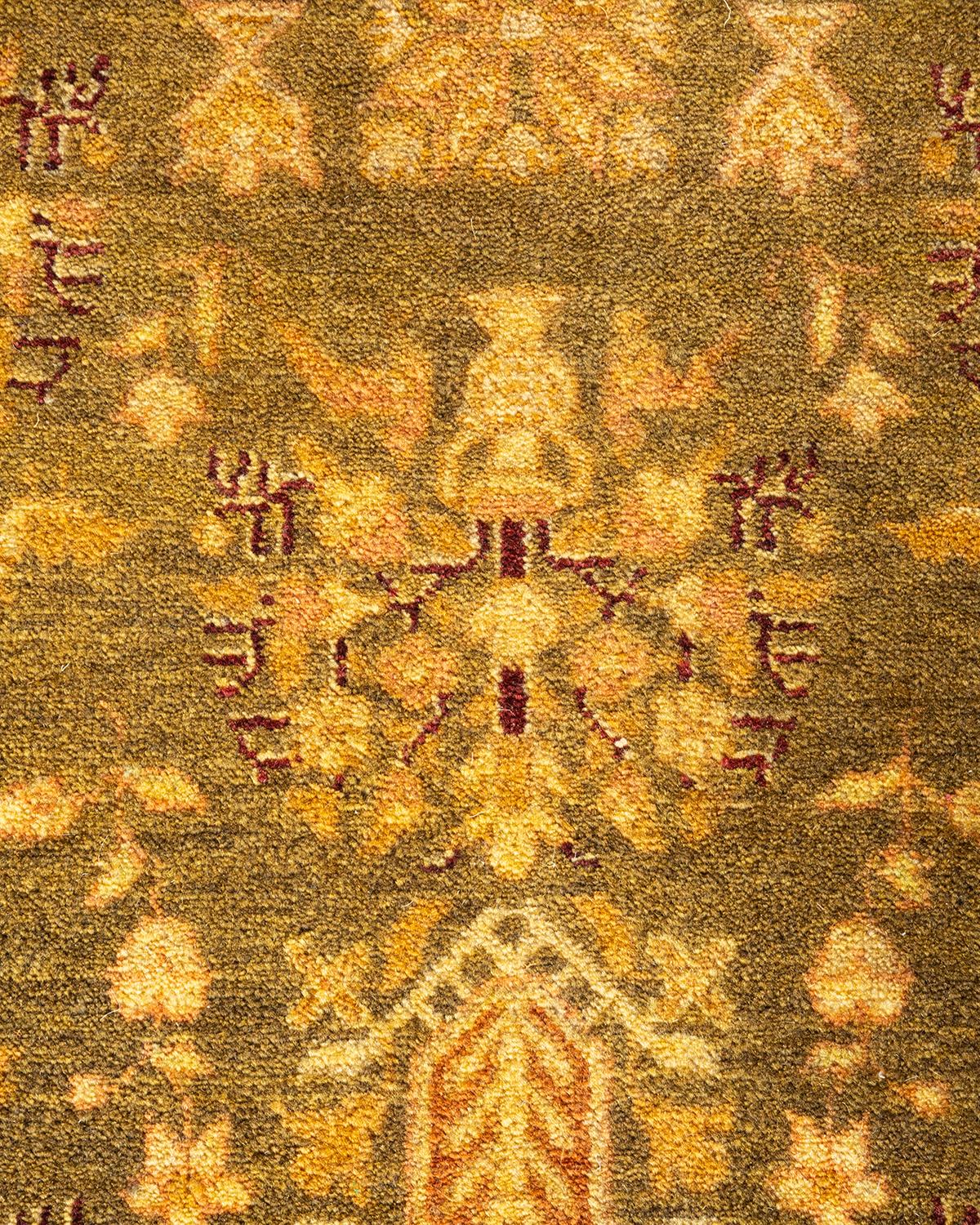 Pakistanais Tapis Mogul vert en laine noué à la main, unique en son genre en vente