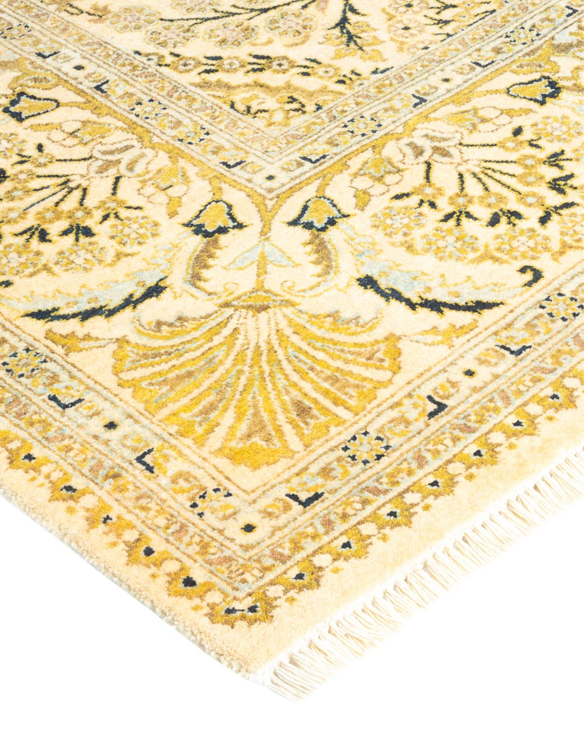 Avec leurs palettes discrètes et leurs motifs allover, les tapis de la collection Mogul apporteront une sophistication intemporelle à n'importe quelle pièce. Influencés par un éventail de motifs turcs, indiens et persans, les artisans qui tissent à