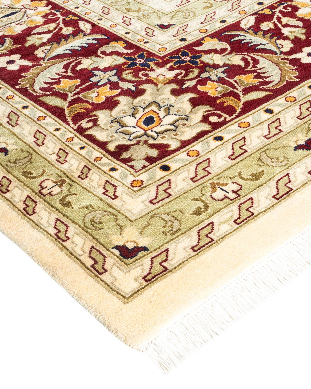 Las alfombras de la colección Mogul, con sus colores discretos y sus diseños en toda la superficie, aportarán una sofisticación atemporal a cualquier habitación. Influenciadas por un espectro de diseños turcos, indios y persas, los artesanos que