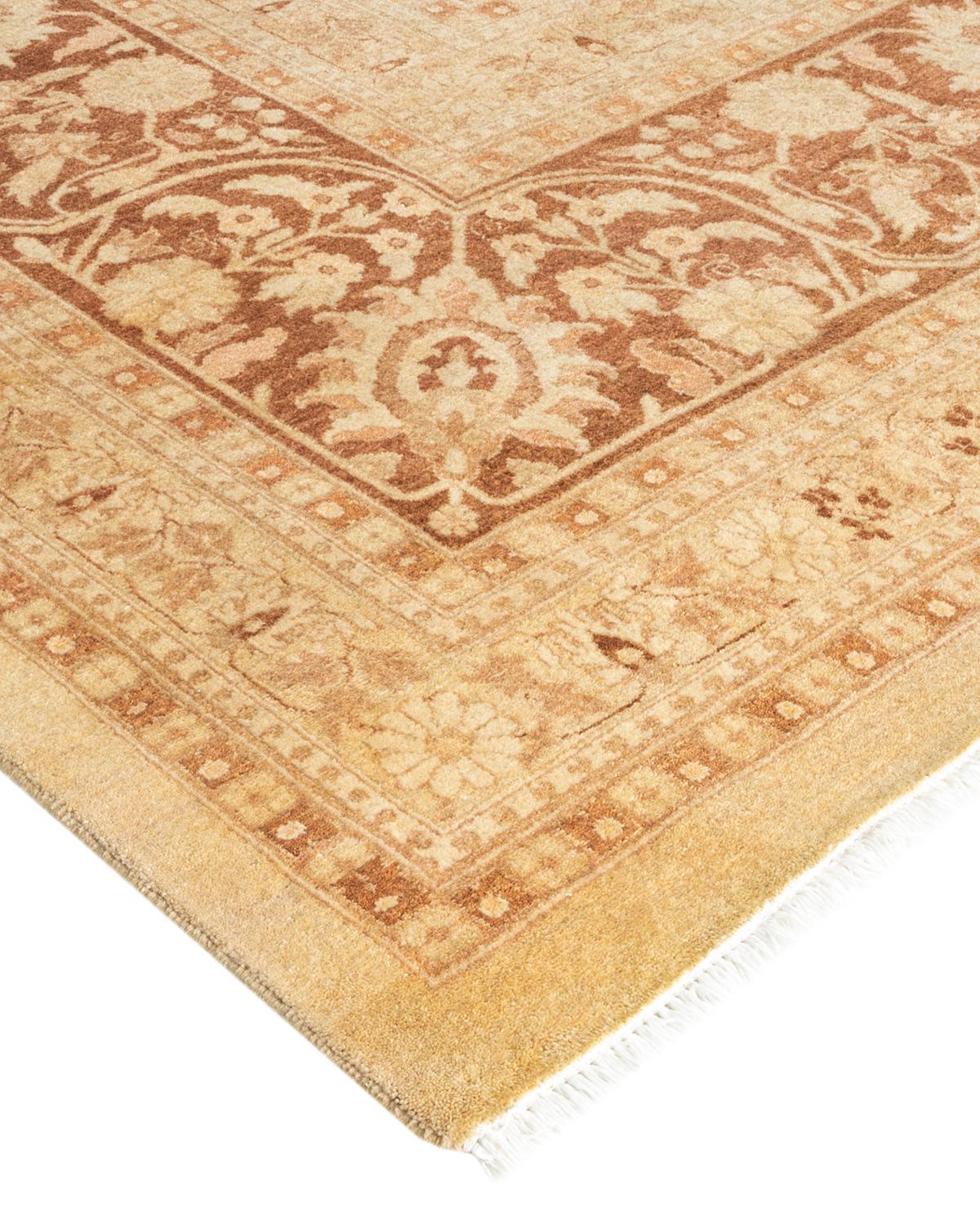 Las alfombras de la colección Mogul, con sus colores discretos y sus diseños en toda la superficie, aportarán una sofisticación atemporal a cualquier habitación. Influenciadas por un espectro de diseños turcos, indios y persas, los artesanos que