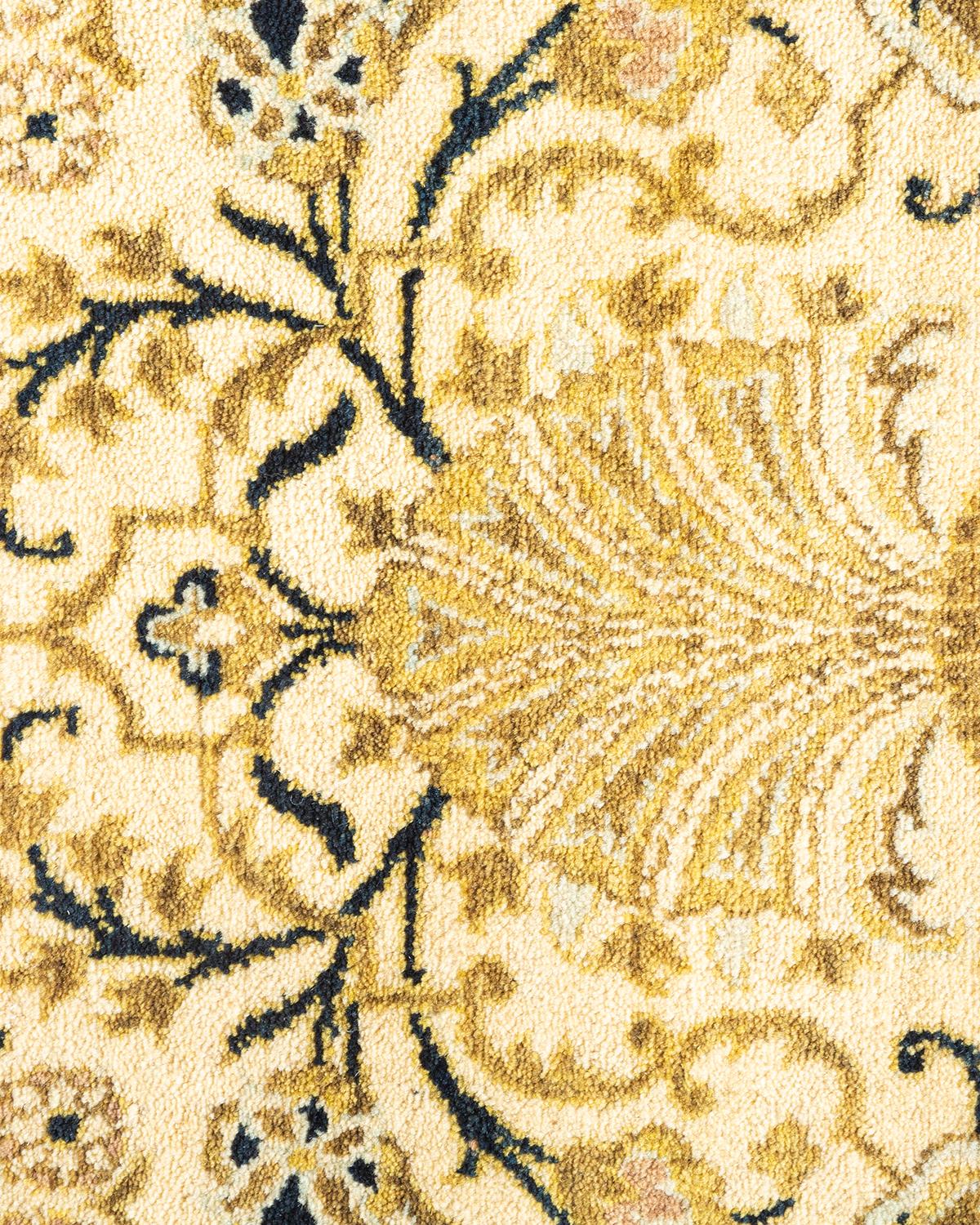 Pakistanais Tapis Mogul ivoire en laine noué à la main, unique en son genre en vente