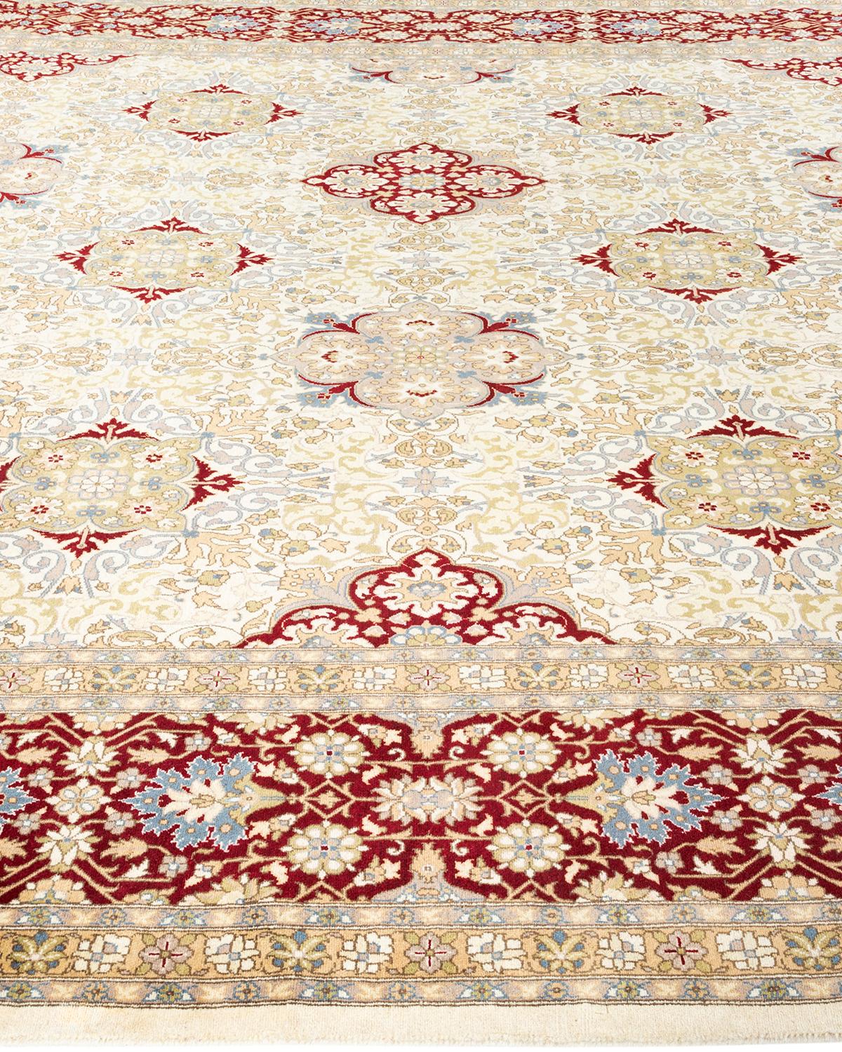 One-of-a-kind Hand Knotted Wool Mogul Ivory Area Rug In New Condition For Sale In Norwalk, CT