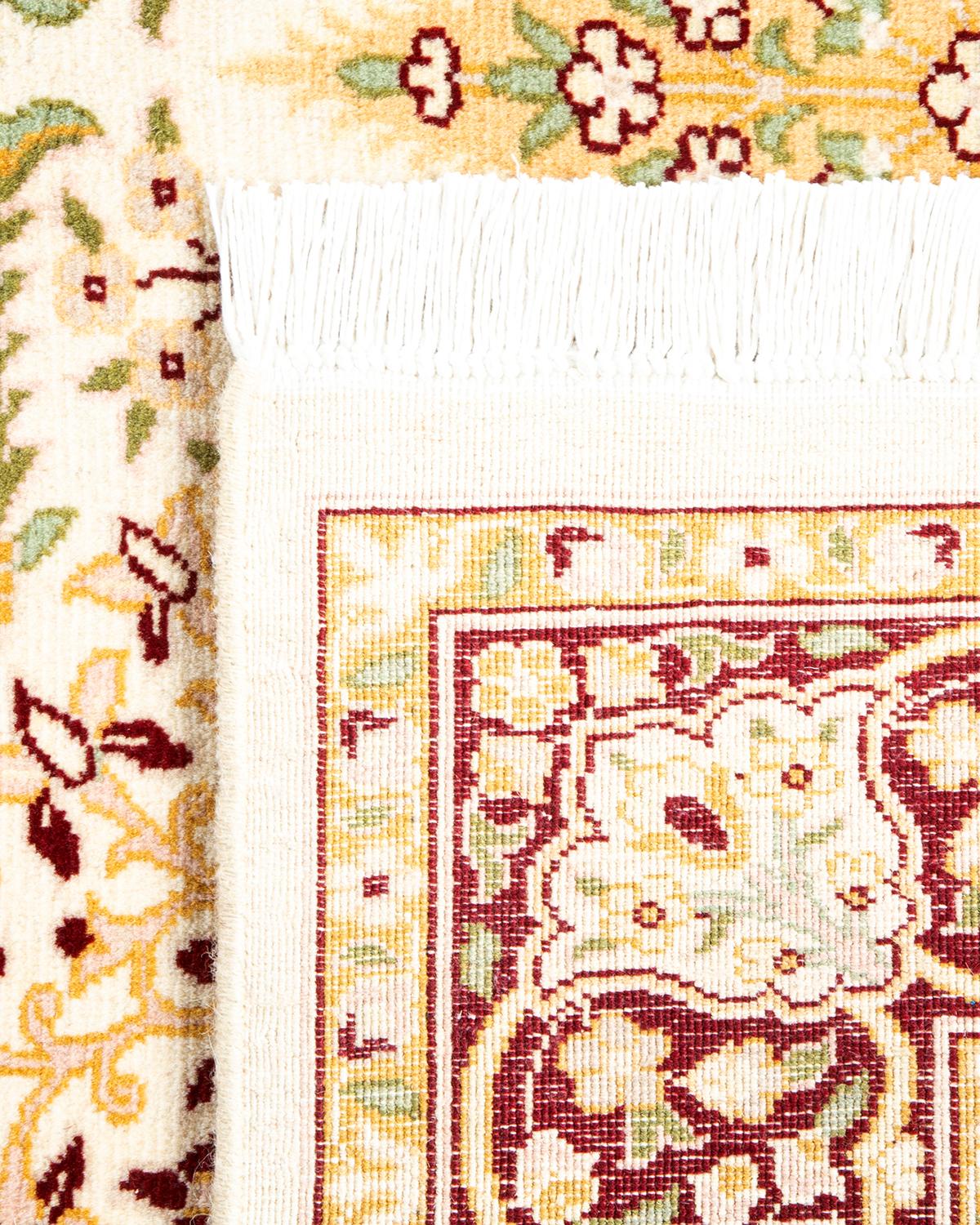 XXIe siècle et contemporain Tapis Mogul ivoire en laine noué à la main, unique en son genre en vente