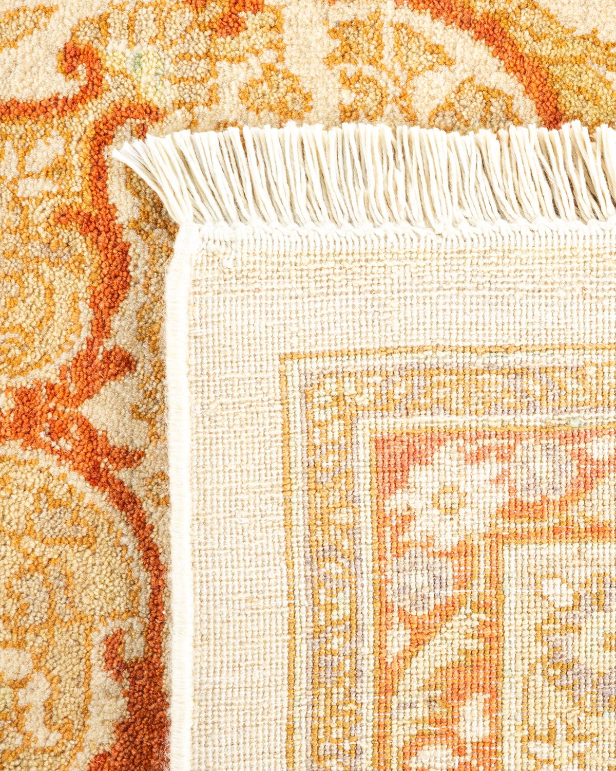 XXIe siècle et contemporain Tapis Mogul ivoire en laine noué à la main, unique en son genre en vente