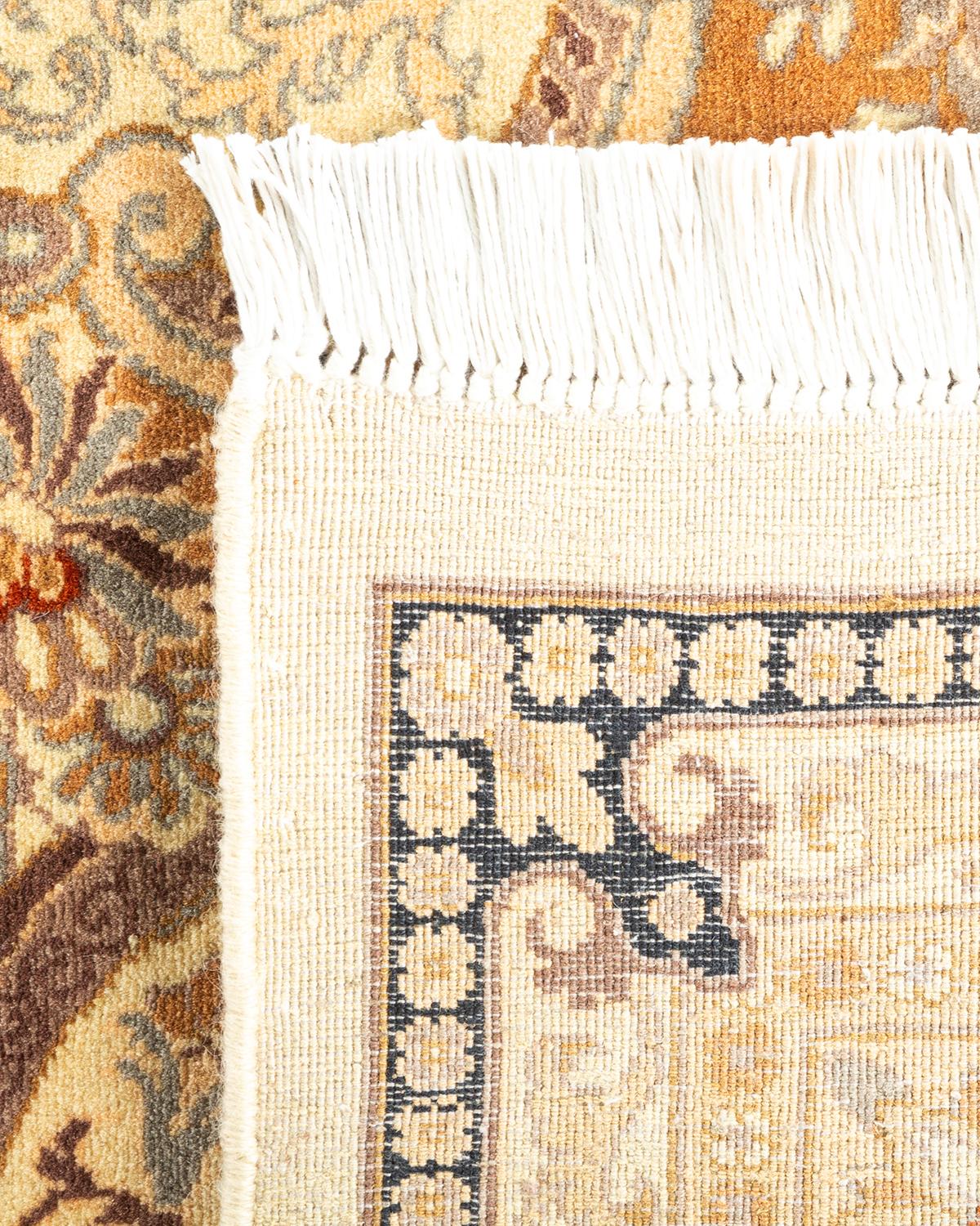 XXIe siècle et contemporain Tapis Mogul ivoire en laine noué à la main, unique en son genre en vente