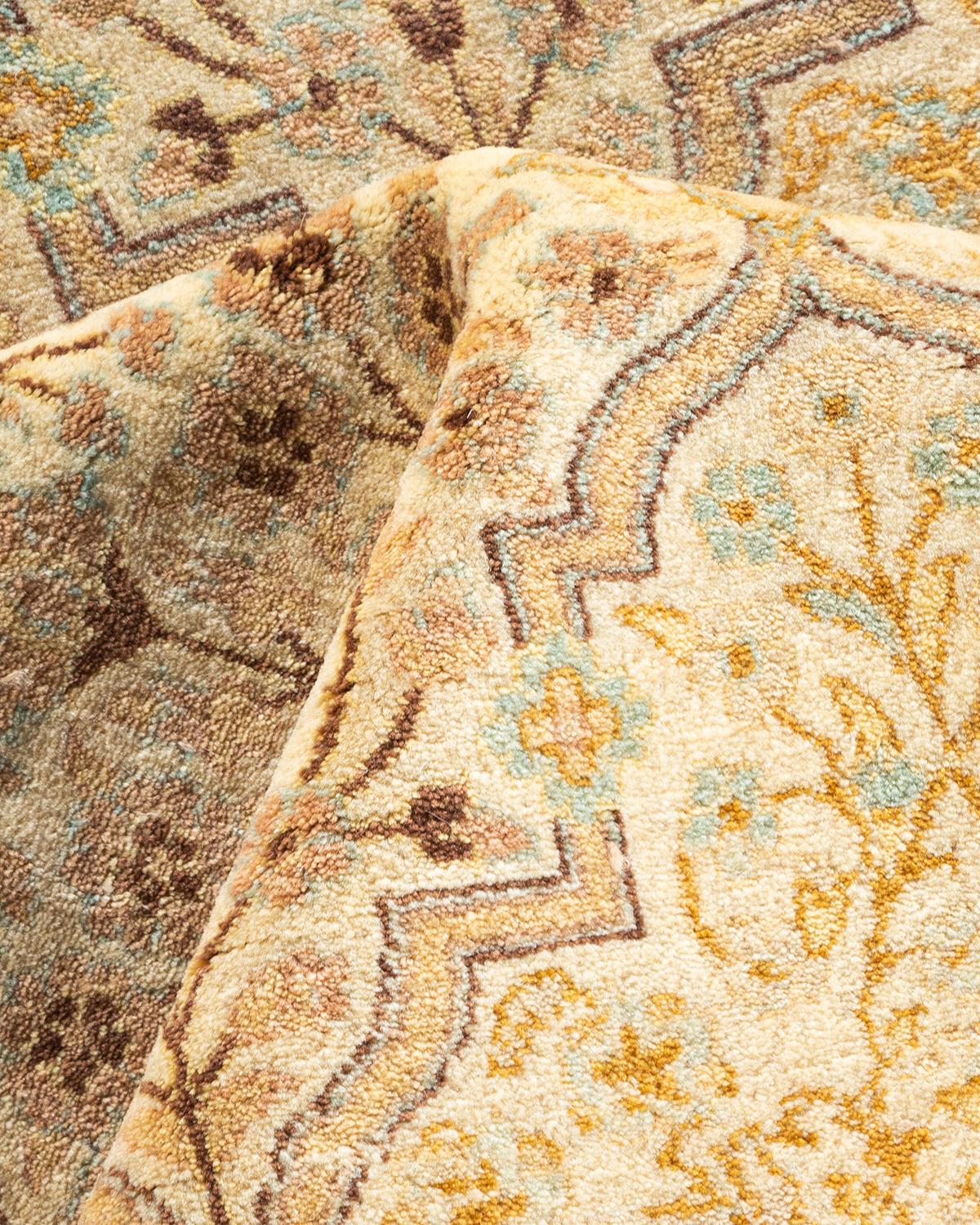 Tapis Mogul ivoire en laine noué à la main, unique en son genre en vente 1