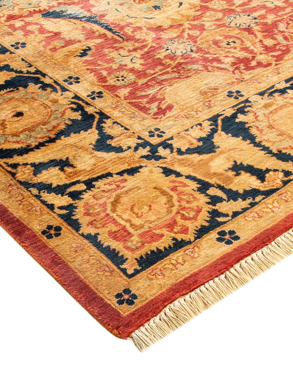 Avec leurs palettes discrètes et leurs motifs à l'envers, les tapis de la collection Mogul apporteront une sophistication intemporelle à n'importe quelle pièce. Influencés par un éventail de motifs turcs, indiens et persans, les artisans qui tissent