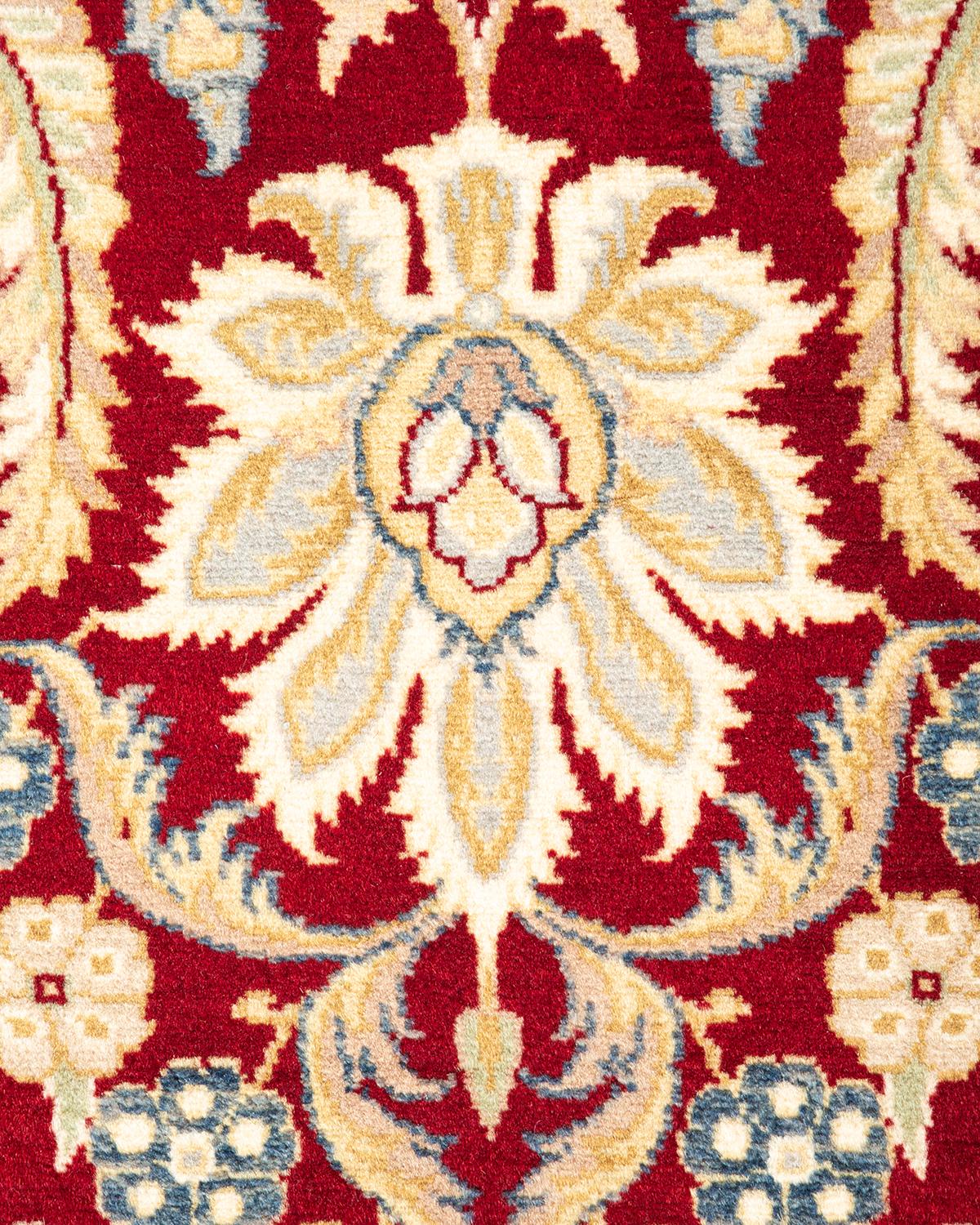 Pakistanais Tapis Mogul rouge en laine noué à la main, unique en son genre en vente