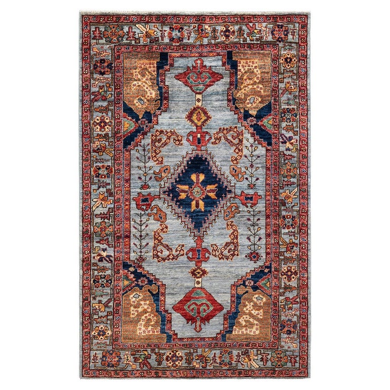 Small Serapi Rug One-of-a-kind Hand Knotted Wool Serapi Grey Area Rug For Sale at 1stDibs