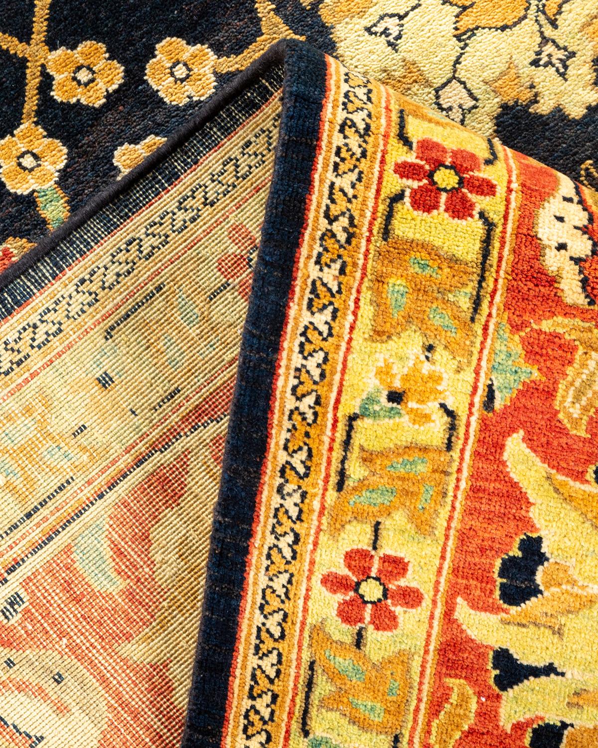 Zeitgenössischer, handgefertigter, eklektischer, schwarzer Teppich, Unikat (Pakistanisch) im Angebot