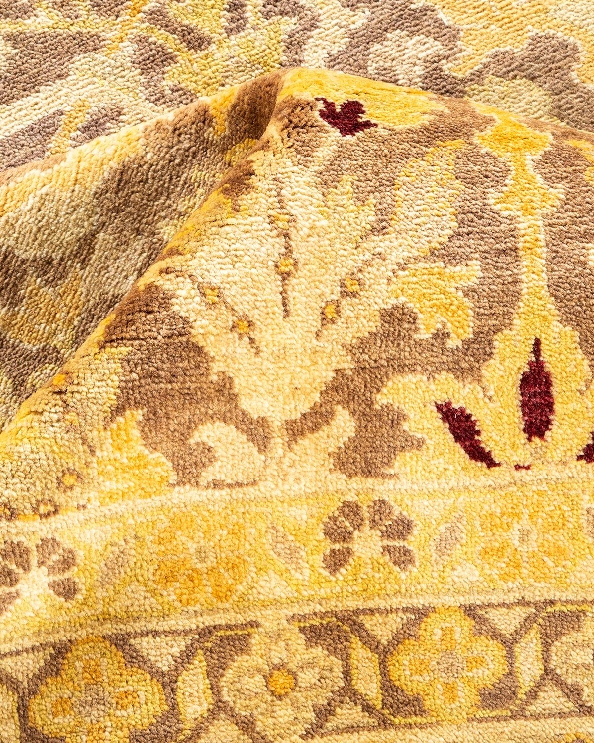 Handgefertigter, zeitgenössischer, eklektischer brauner Teppich, Unikat (Sonstiges) im Angebot