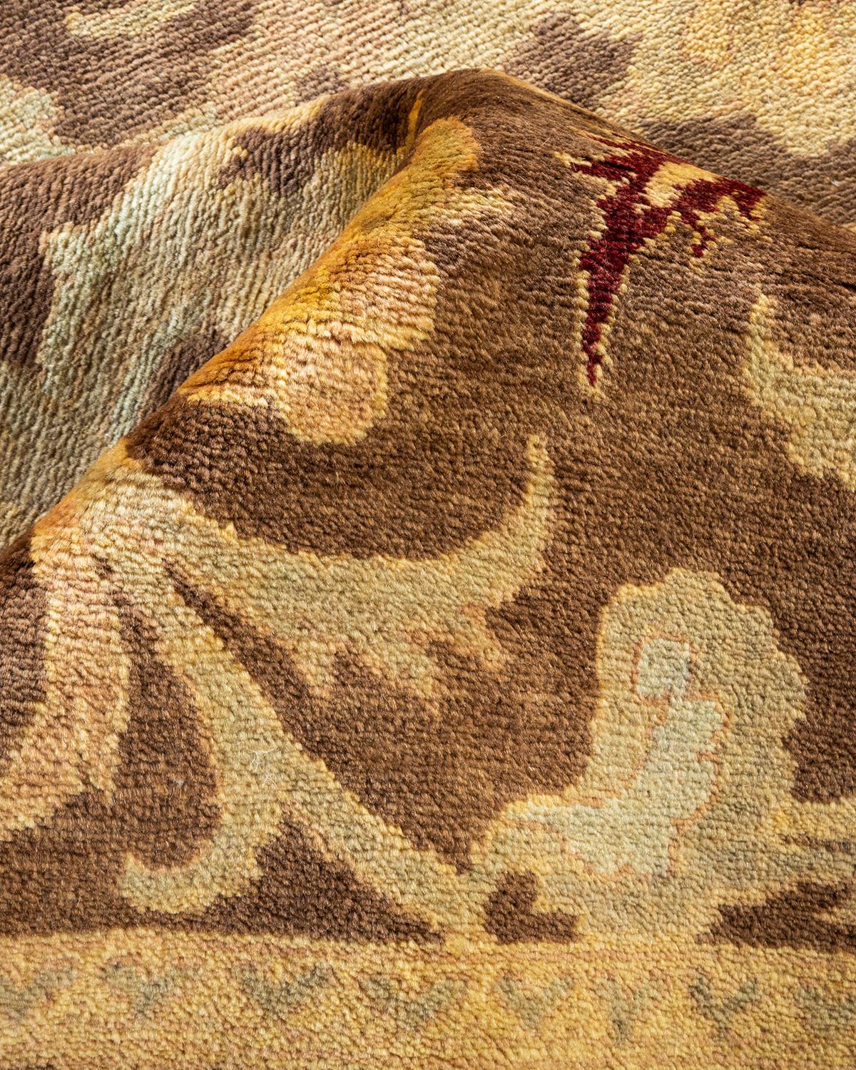 Alfombra contemporánea ecléctica marrón hecha a mano única en su género Otro en venta