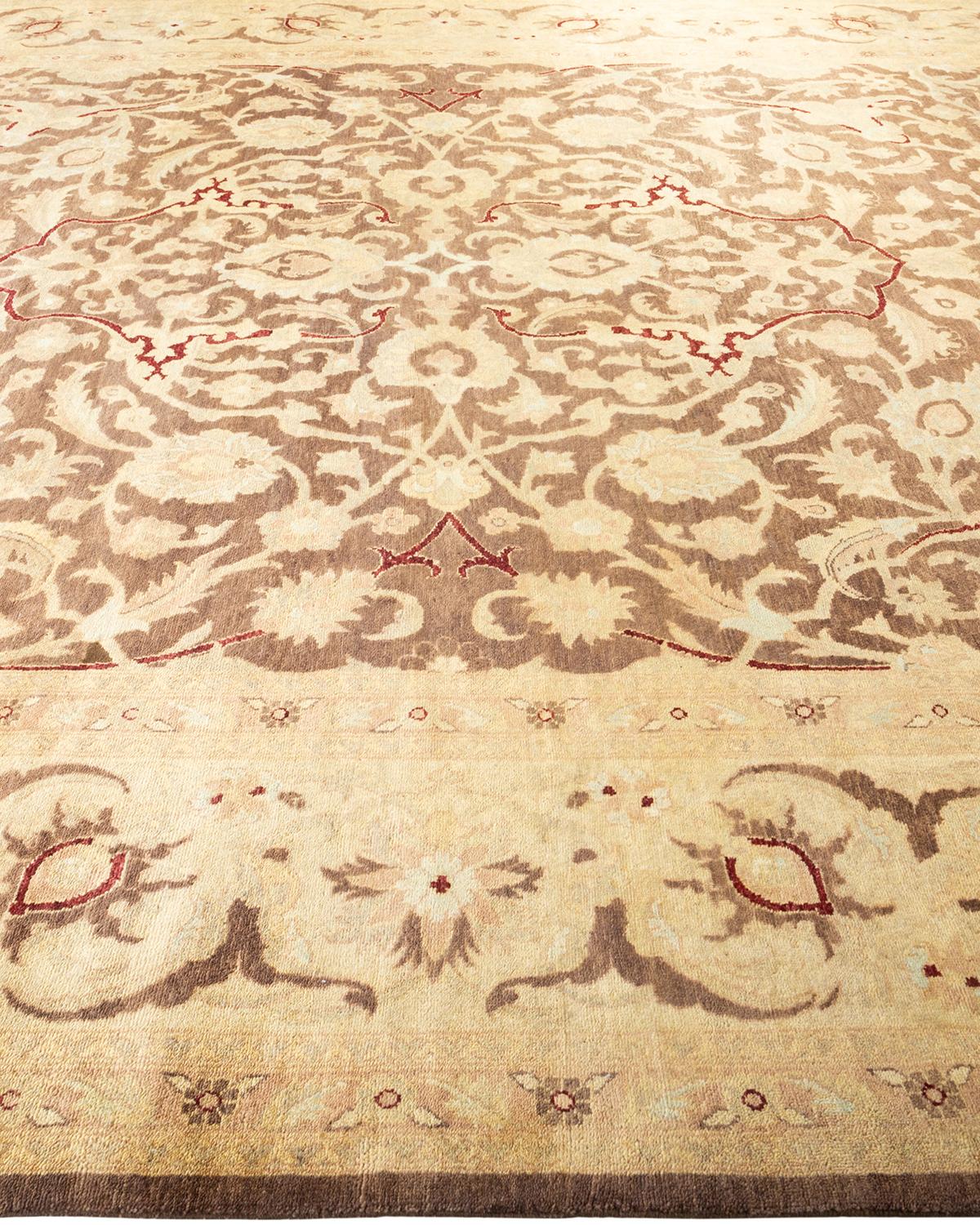 Alfombra contemporánea ecléctica marrón hecha a mano única en su género en Nuevo estado para la venta en Norwalk, CT