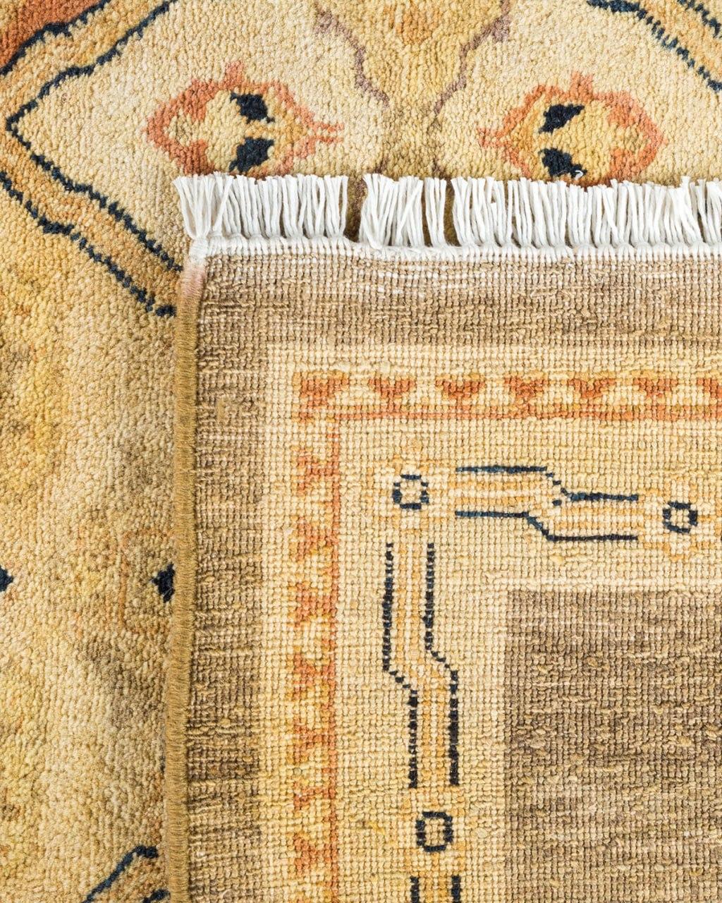 Handgefertigter, zeitgenössischer, eklektischer grüner Teppich, Unikat (Handgeknüpft) im Angebot