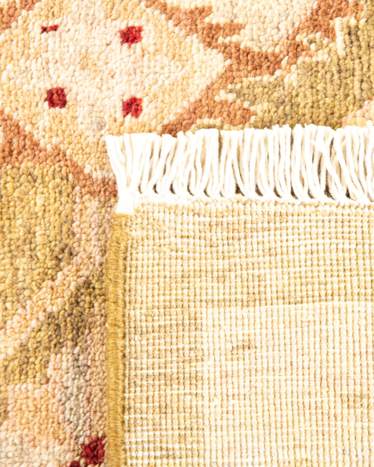 Noué à la main Tapis contemporain vert éclectique fait à la main, unique en son genre en vente