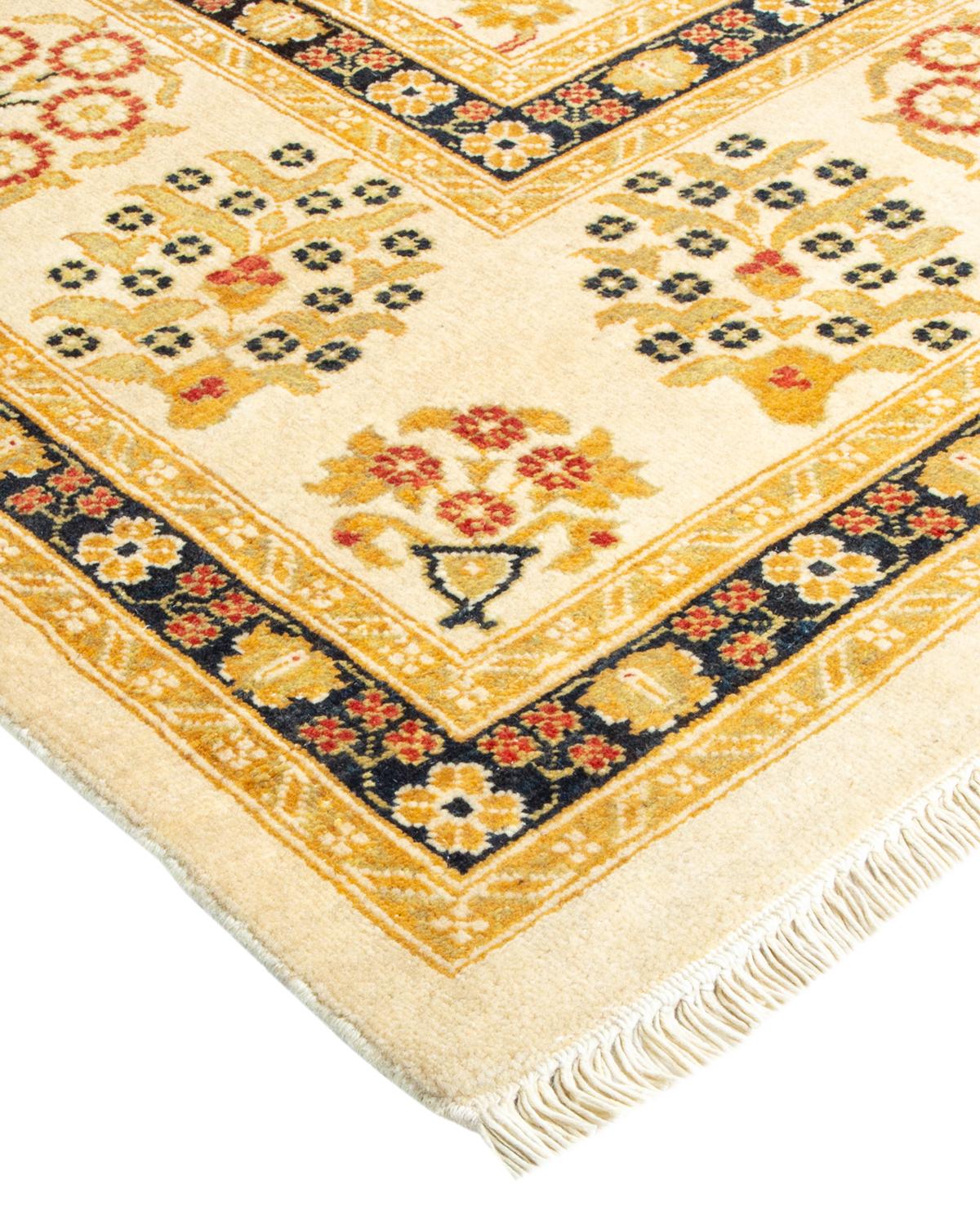 One-of-a-kind Hand Made Contemporary Eclectic Ivory Area Rug For Sale 1