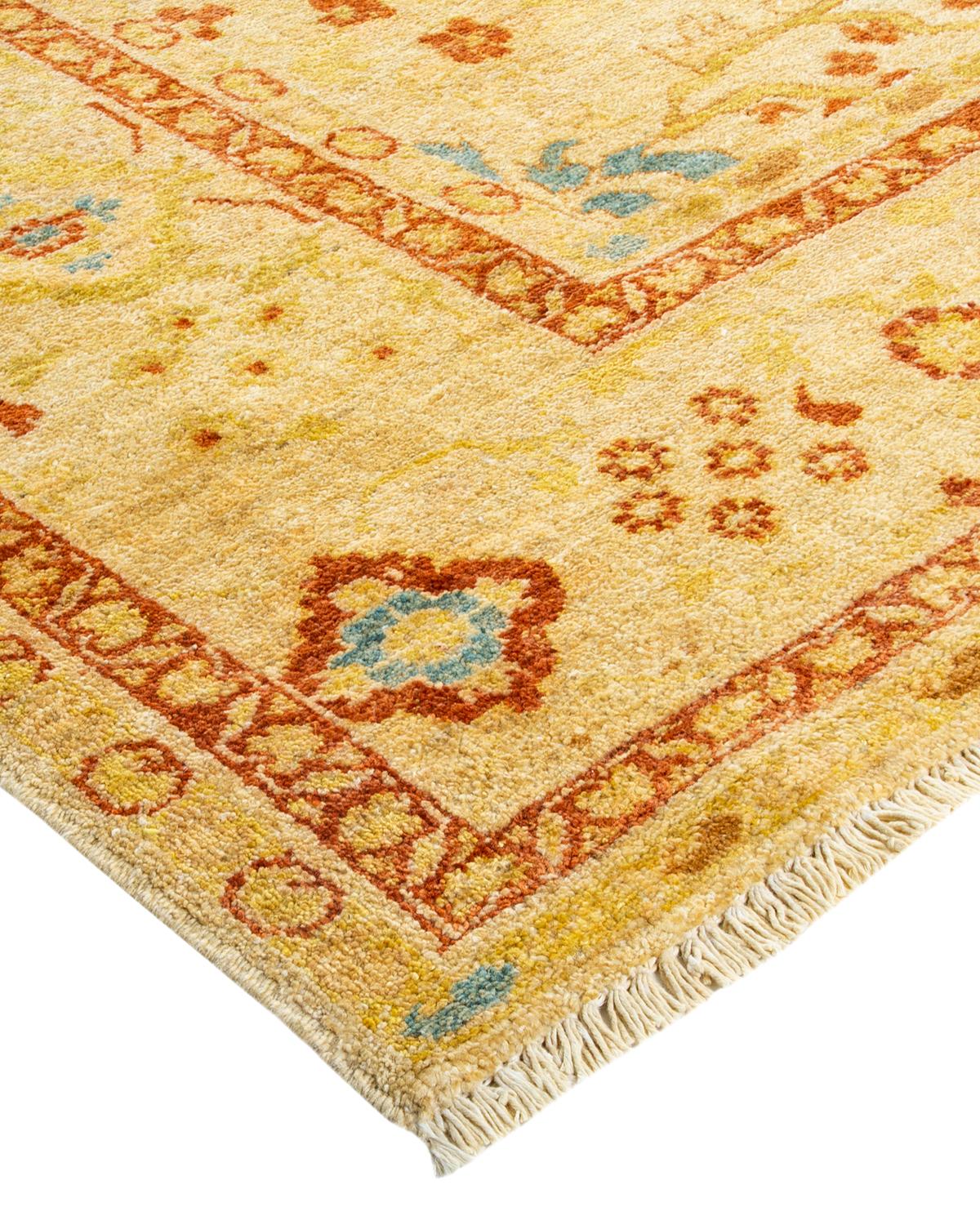 Laine Tapis contemporain éclectique en ivoire fait à la main unique en son genre en vente