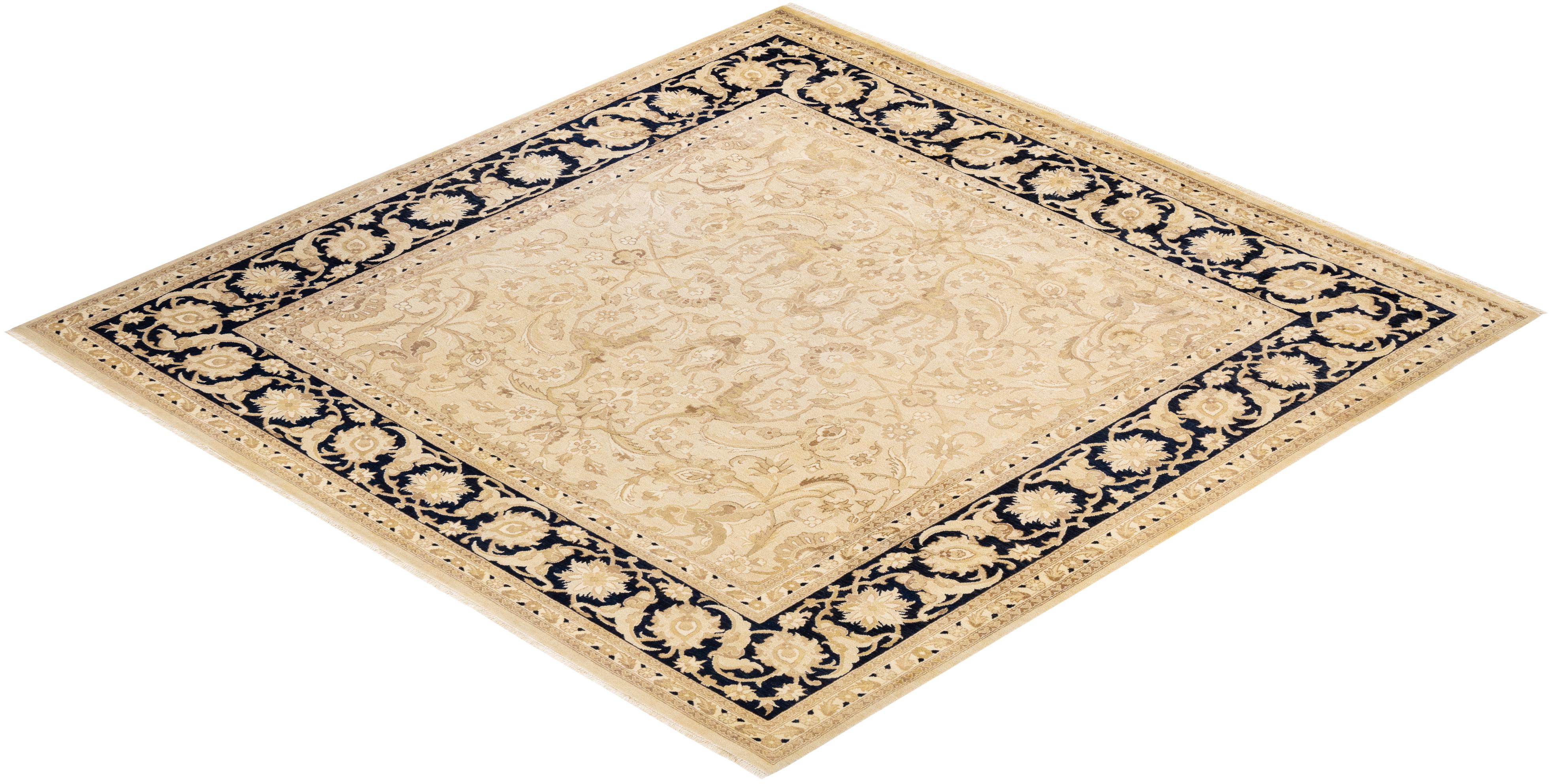 Avec un amalgame de tailles et d'influences esthétiques allant de l'art déco à Rorschach et au modernisme, les tapis de la collection Eclectic défient toute définition, demandant plutôt à devenir des points focaux intrigants d'une pièce. Ce sont à