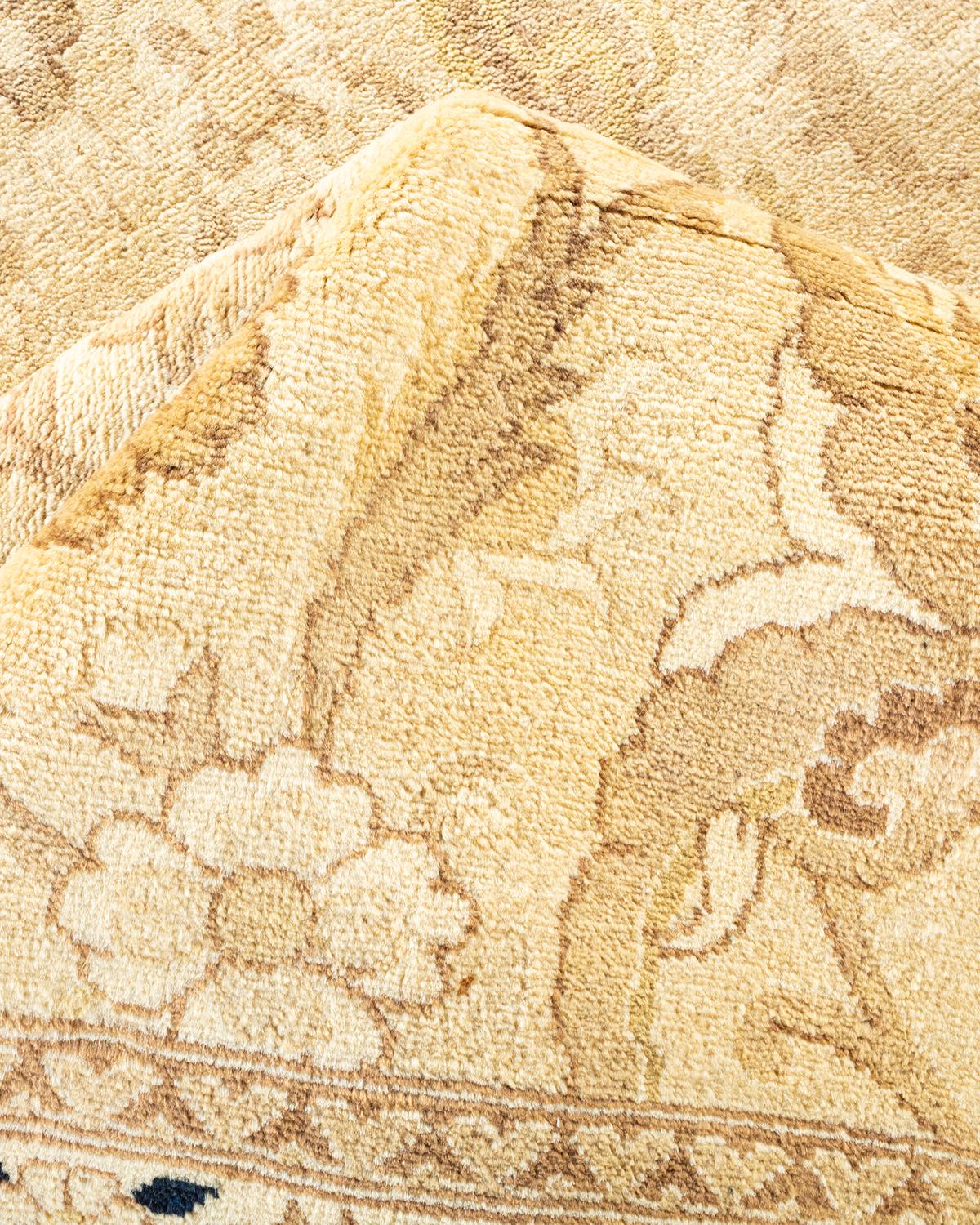 Autre Tapis ivoire contemporain éclectique fait à la main unique en son genre en vente