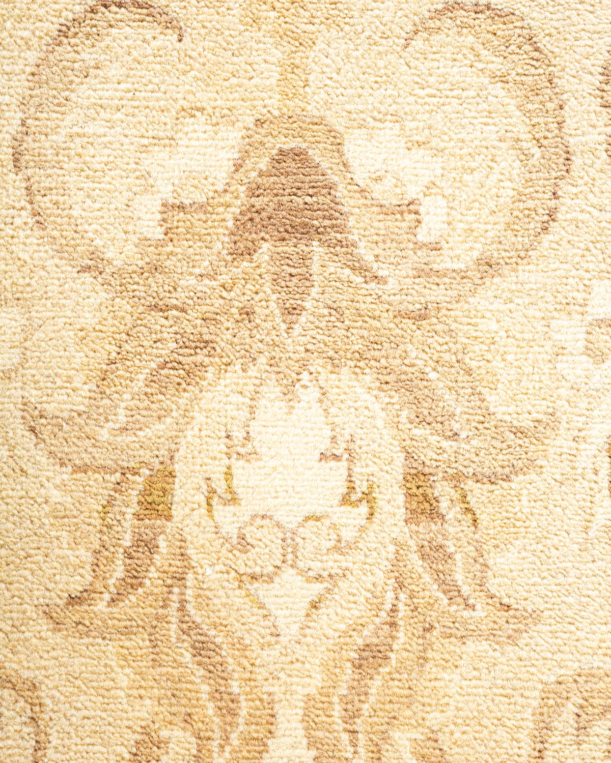 XXIe siècle et contemporain Tapis ivoire contemporain éclectique fait à la main unique en son genre en vente