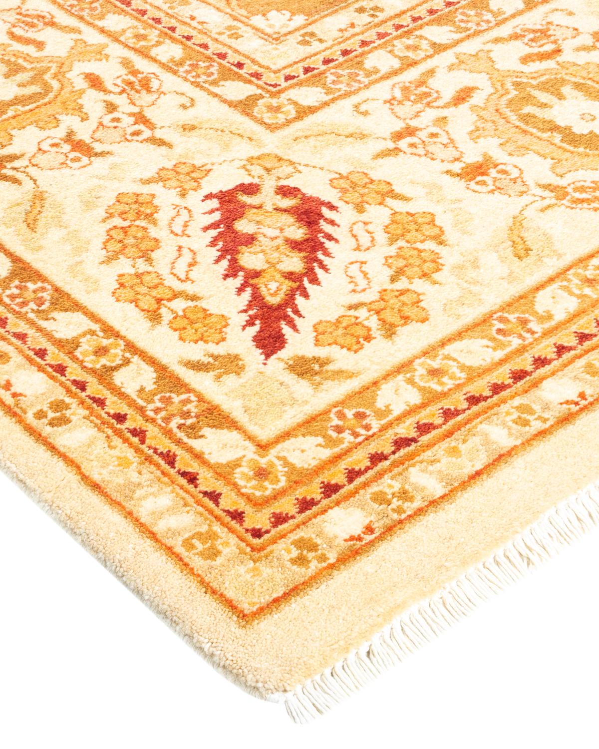 Zeitgenössischer, handgefertigter, eklektischer elfenbeinfarbener Teppich, Unikat im Angebot 1