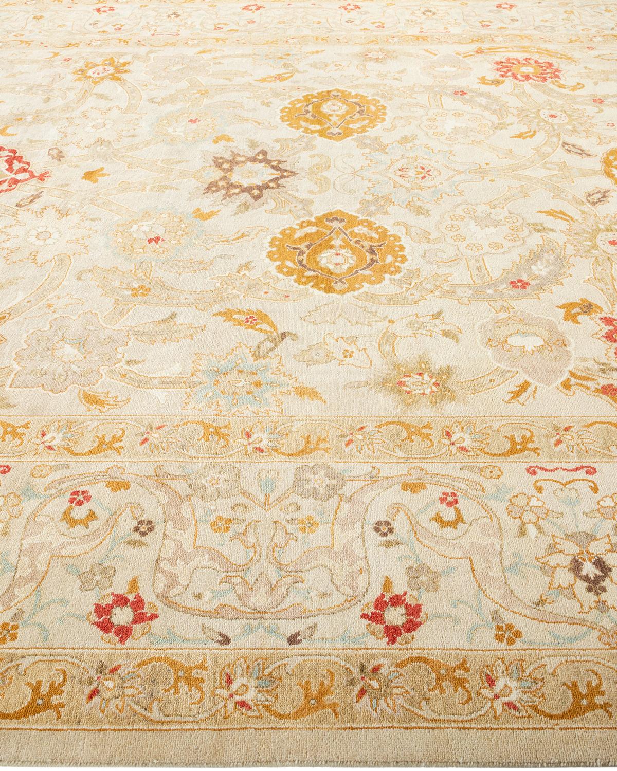 Alfombra única Hand Made Contemporánea Ecléctica Marfil en Nuevo estado para la venta en Norwalk, CT