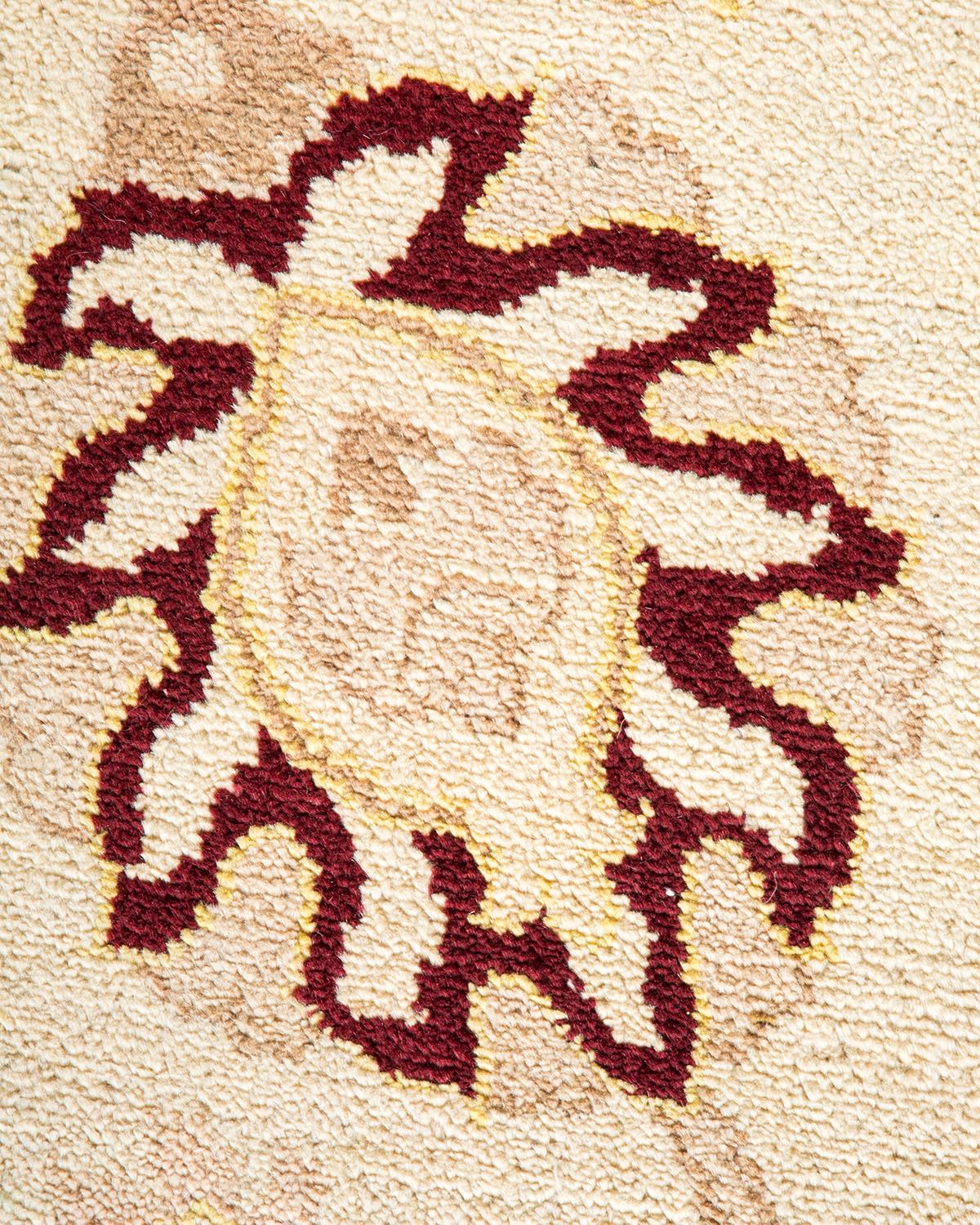XXIe siècle et contemporain Tapis contemporain éclectique en ivoire fait à la main unique en son genre en vente