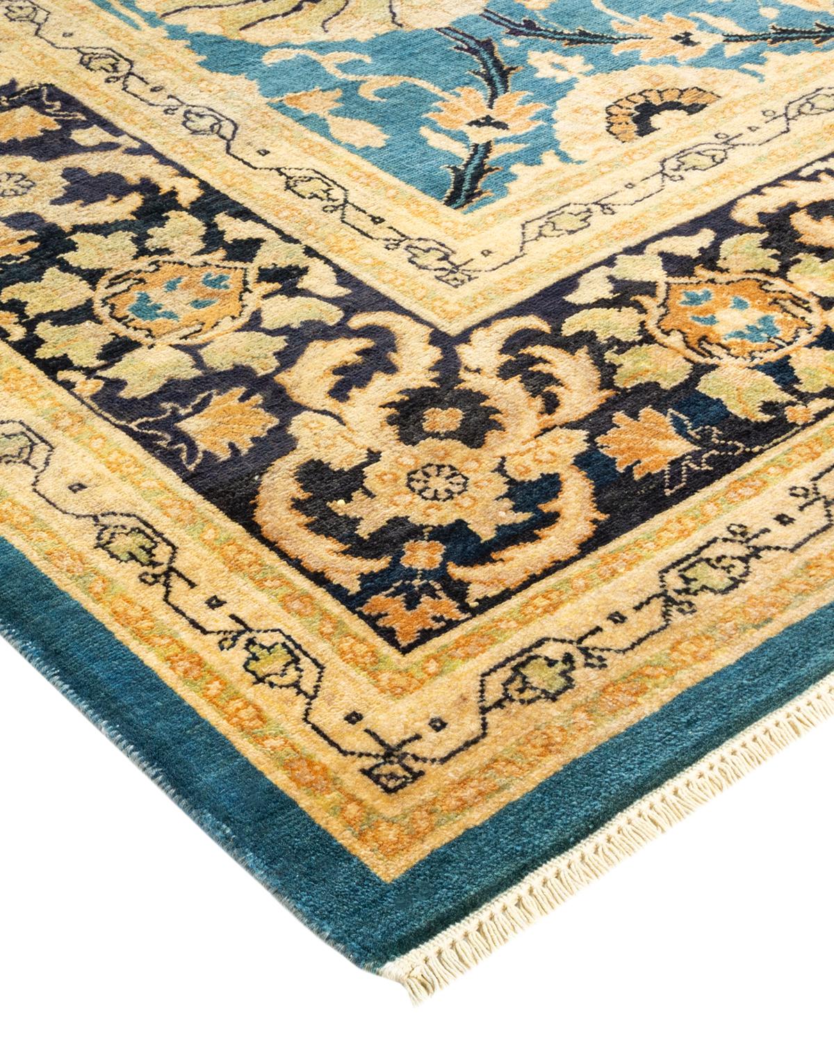 Handgefertigter, zeitgenössischer, eklektischer hellblauer Teppich, Unikat (Wolle) im Angebot
