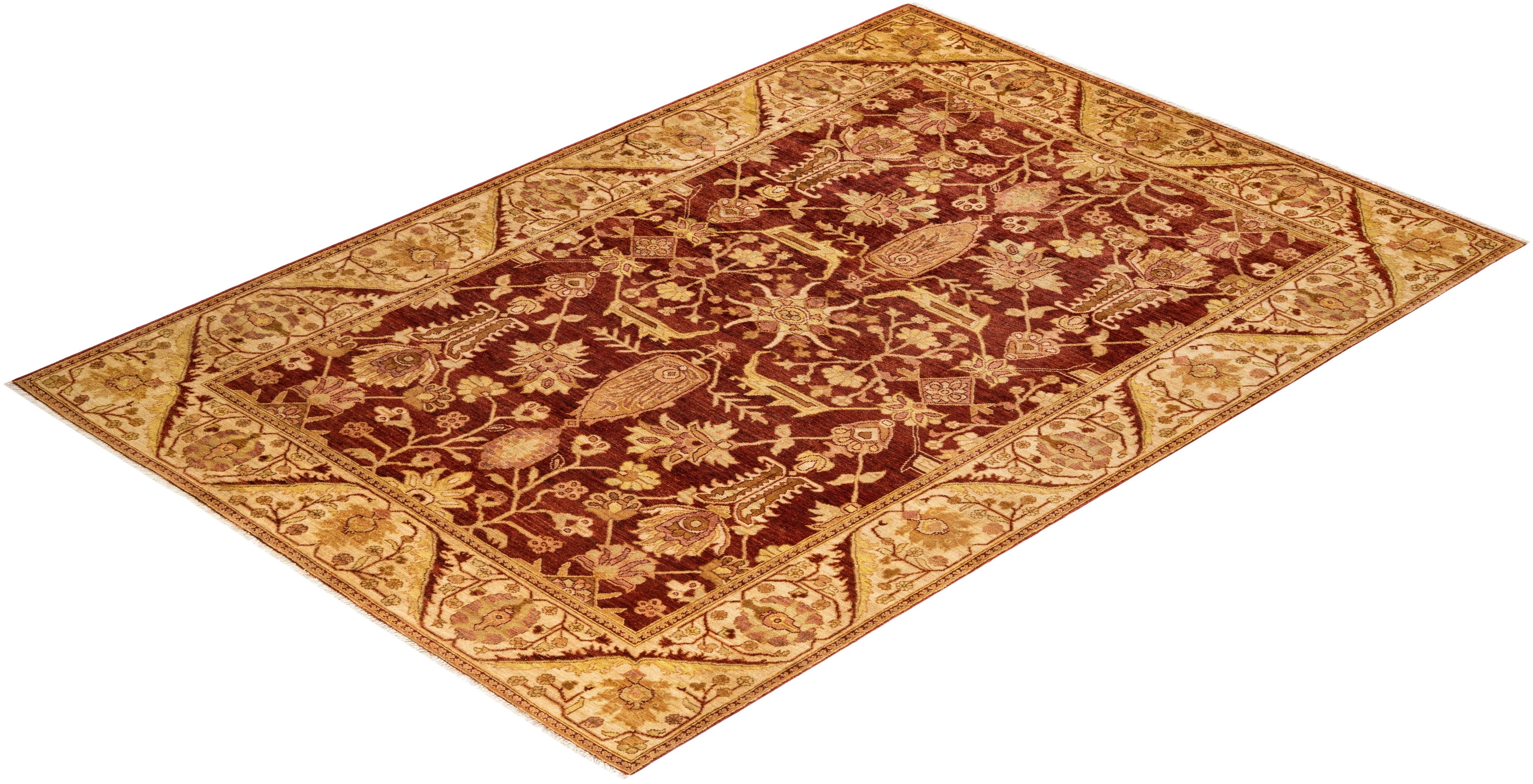 Con una amalgama de tamaños e influencias estéticas que van del art déco al Rorschach y el modernismo, las alfombras de la colección Eclectic desafían la definición, pidiendo en su lugar convertirse en intrigantes puntos focales de una habitación.