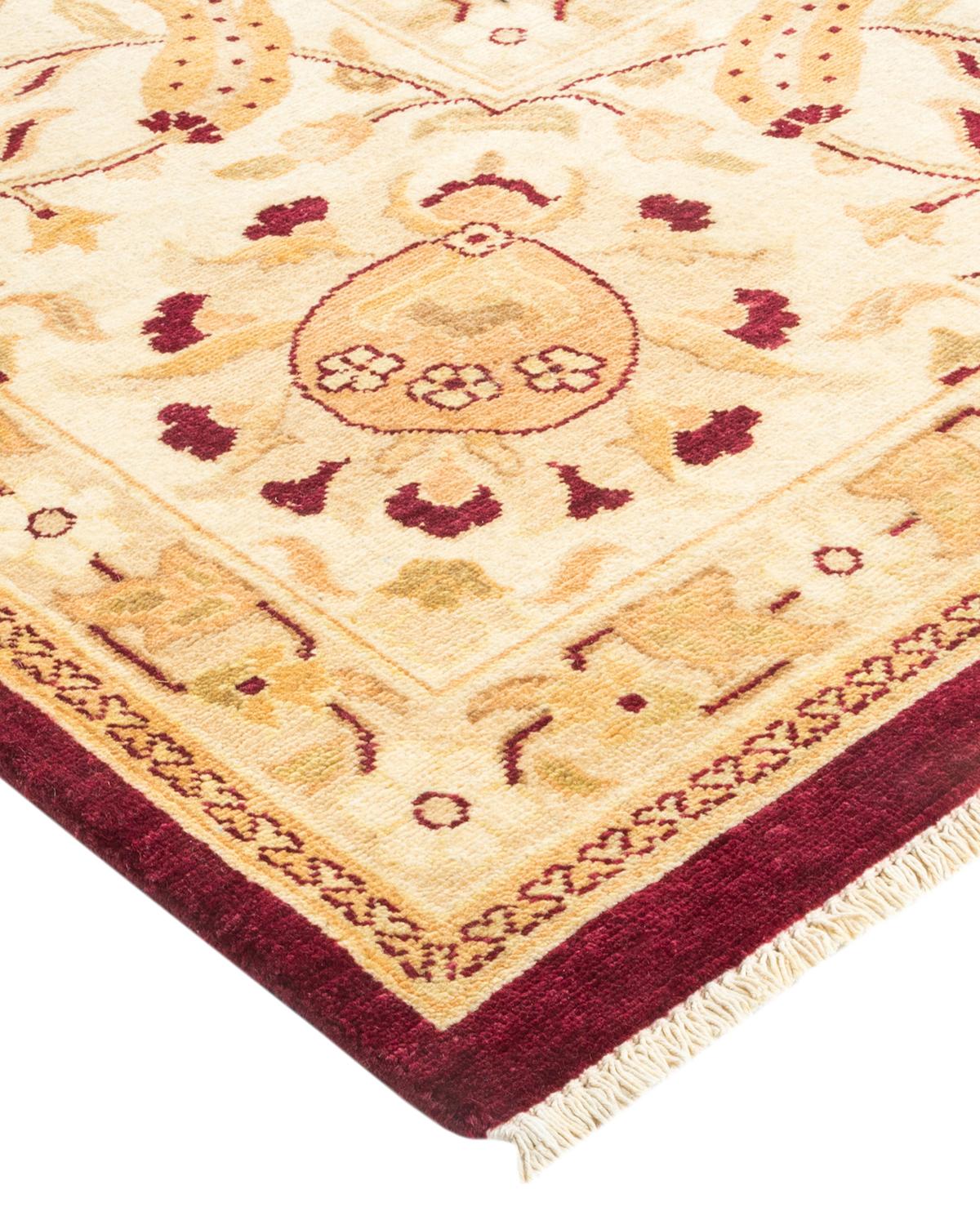 Handgefertigter, zeitgenössischer, eklektischer roter Teppich, Unikat (Wolle) im Angebot