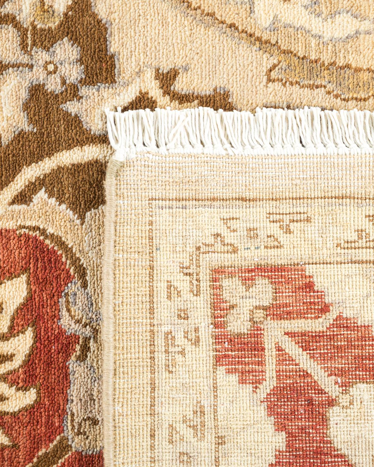 Noué à la main Tapis jaune contemporain éclectique fait à la main unique en son genre en vente