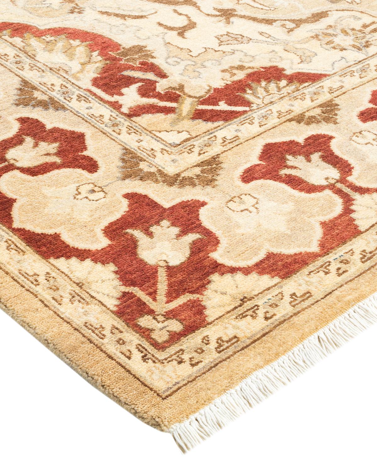 Laine Tapis jaune contemporain éclectique fait à la main unique en son genre en vente