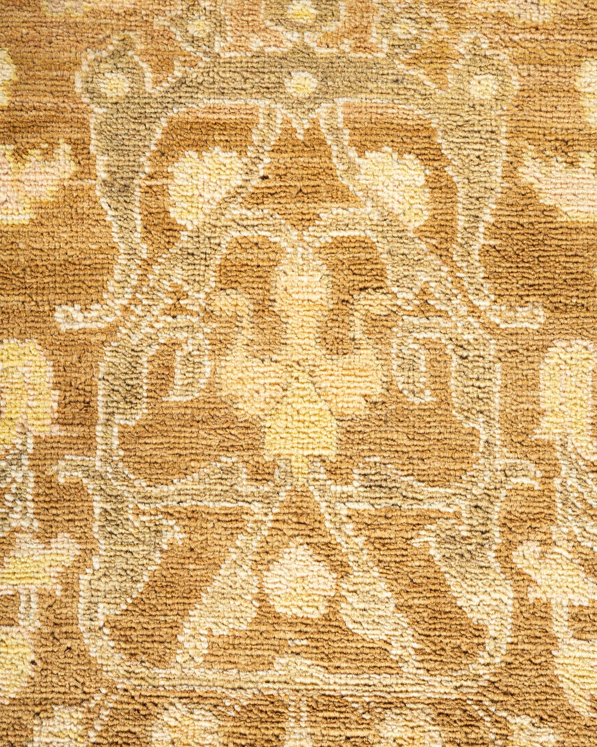 XXIe siècle et contemporain Tapis de sol éclectique contemporain jaune, unique en son genre, fait à la main en vente