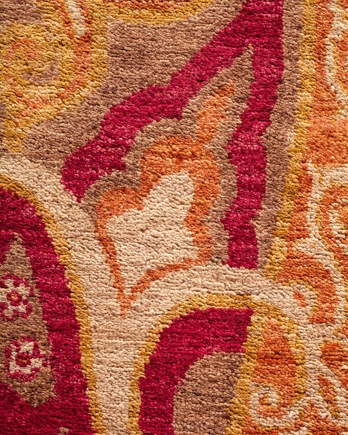 Einzigartiger, handgefertigter, zeitgenössischer Suzani-Teppich in Braun, 3,66 m x 4,66 m, Unikat (21. Jahrhundert und zeitgenössisch) im Angebot