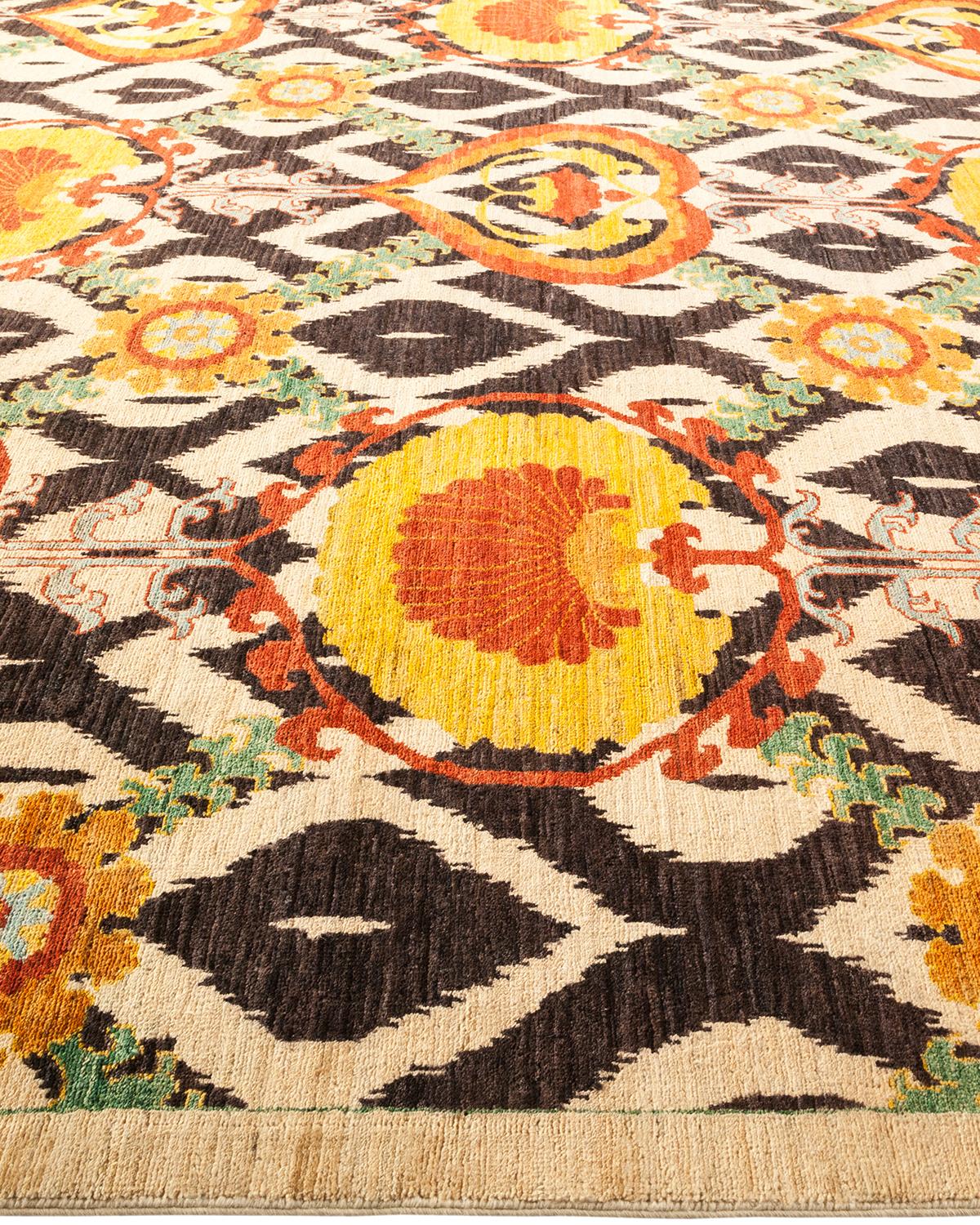 One-of-a-kind Hand Made Contemporary Suzani Ivory Area Rug In New Condition For Sale In Norwalk, CT