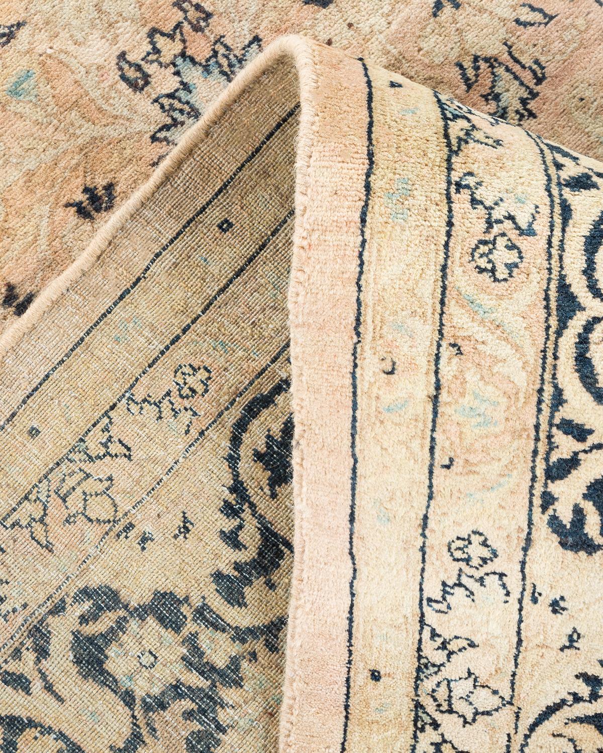 Handgefertigter, traditioneller Mogul-Beige-Teppich, Unikat (Pakistanisch) im Angebot