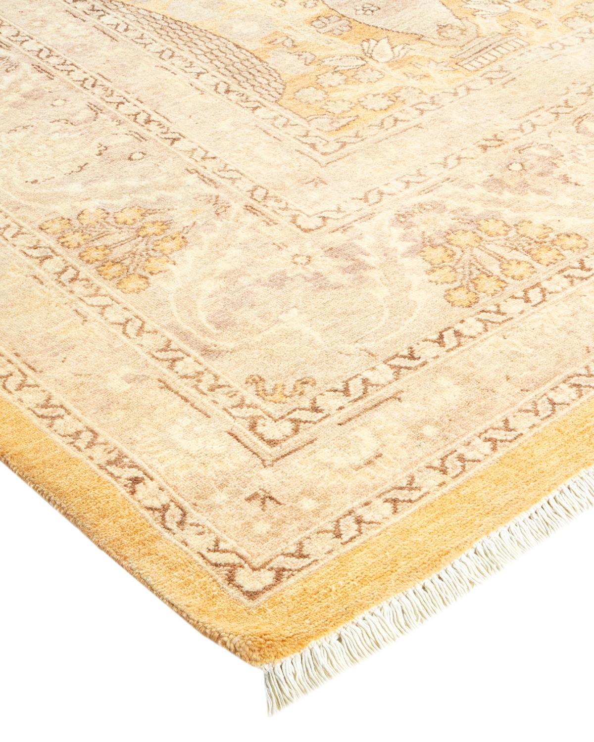 Handgefertigter, traditioneller Mogul-Beige-Teppich, Unikat (Wolle) im Angebot