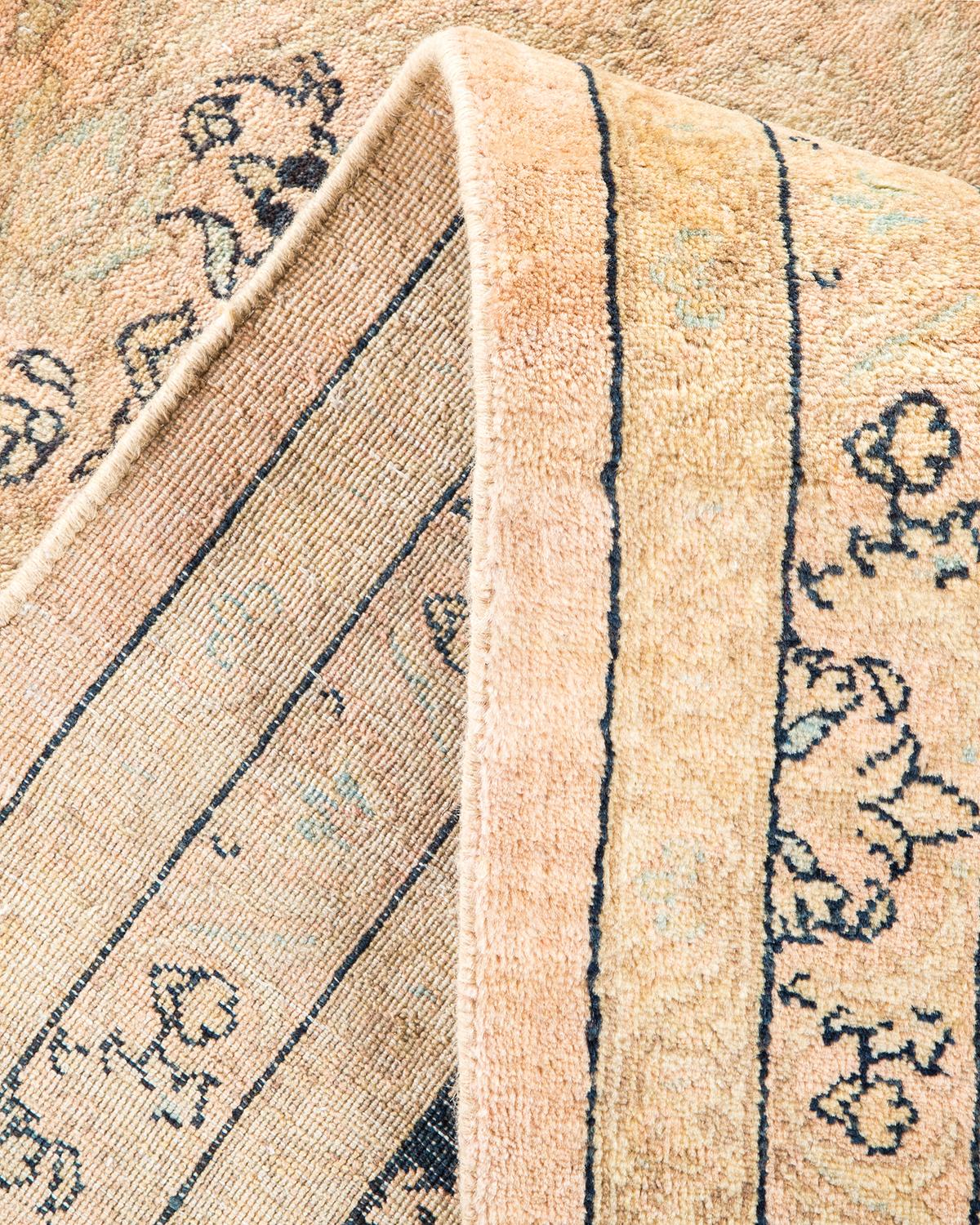 Pakistanais Tapis traditionnel Mogul beige unique en son genre, fabriqué à la main en vente