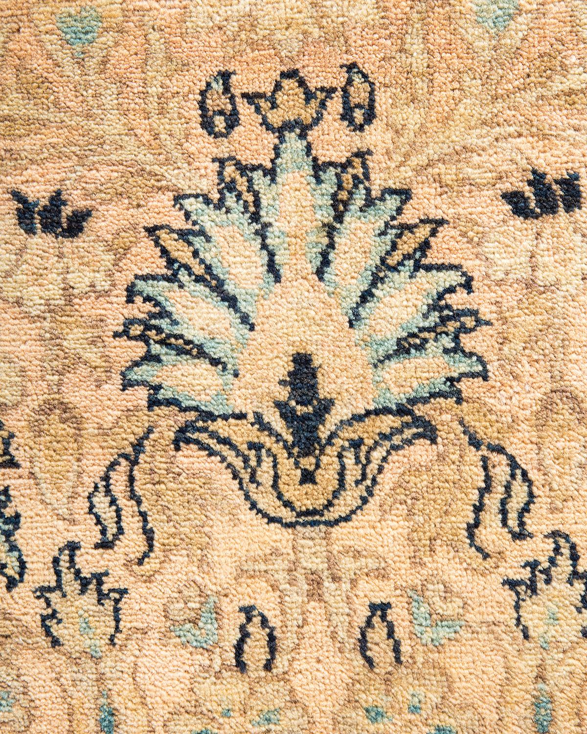 XXIe siècle et contemporain Tapis traditionnel Mogul beige unique en son genre, fabriqué à la main en vente